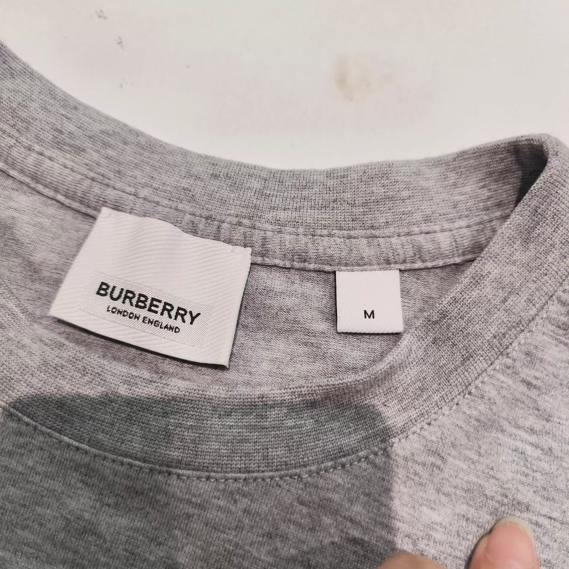 Burberry Burberry Gray Classic Logo Short Sleeve Tee M 99 New Size M / US 6-8 / IT 42-44 - 3 Thumbnail