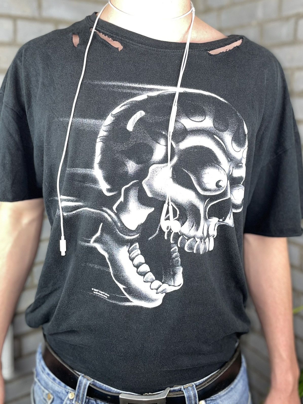 Liquid Blue × Vintage Liquid Blue vintage distressed trashed T-shirt Y2K Size US L / EU 52-54 / 3 - 6 Thumbnail