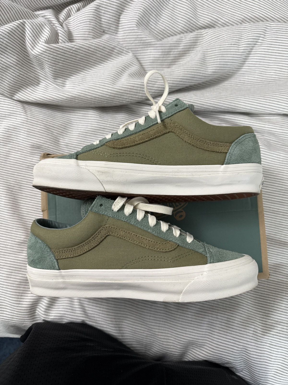 Vans Notre Vans OG Style 36 LX Size US 7.5 / EU 40-41 - 2 Thumbnail