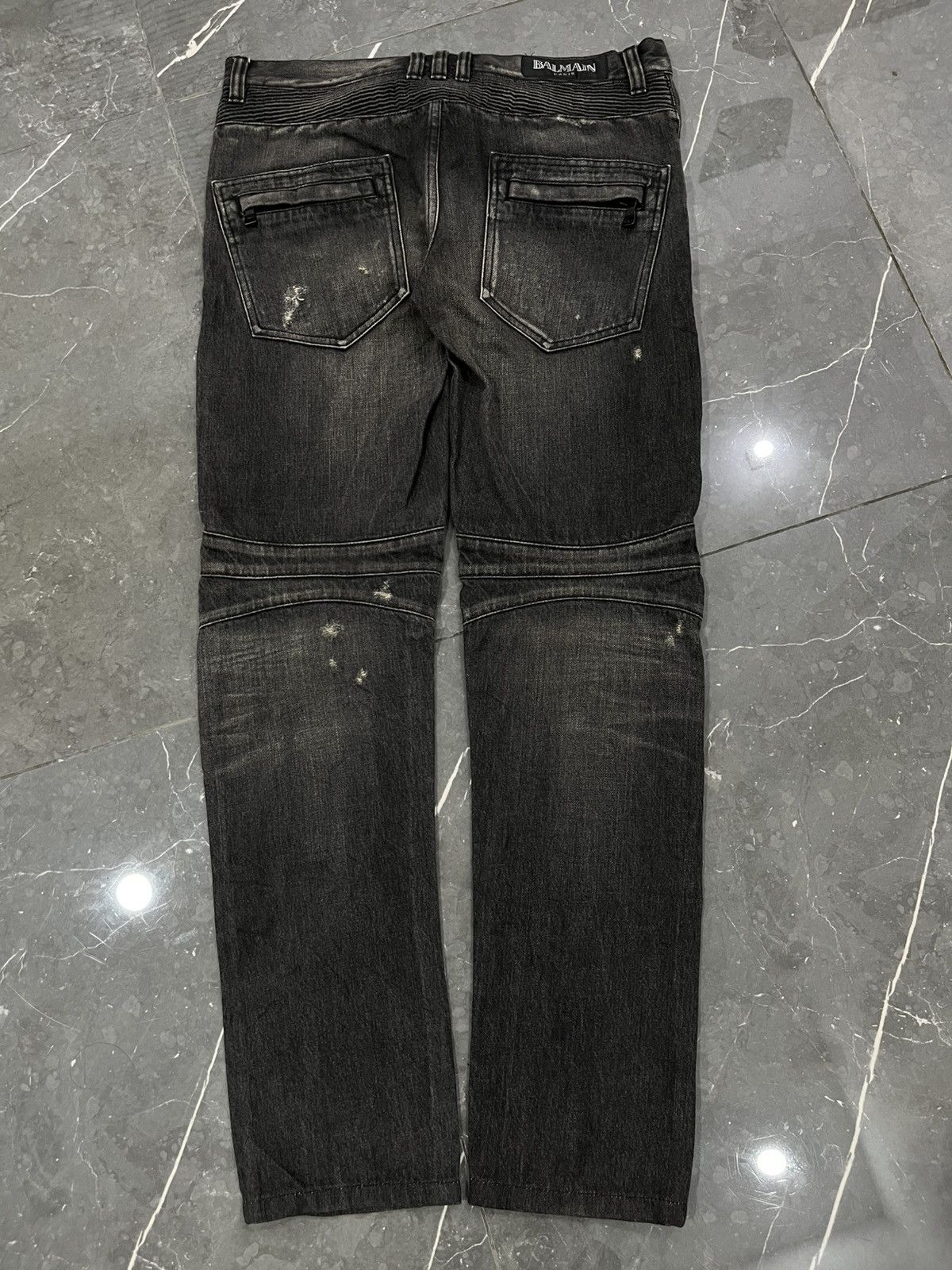 Balmain Balmain black stone wash decarnin Size US 33 - 2 Thumbnail