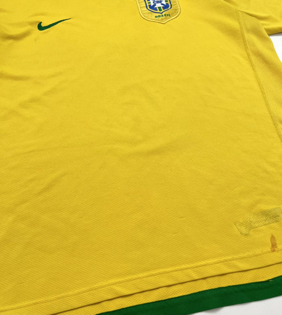 Nike Brazil Vintage Soccer Jersey 00s Size US L / EU 52-54 / 3 - 13 Thumbnail