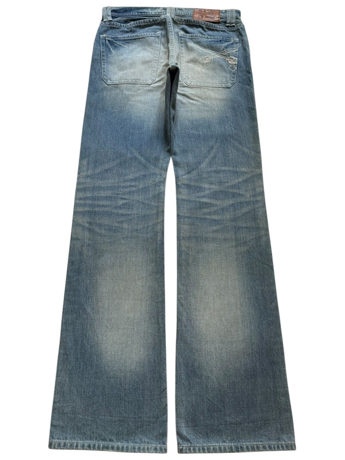 Roar Vintage Japanese Roar Embroidered Distress Flare Jeans Size 32" / US 10 / IT 46 - 2 Thumbnail