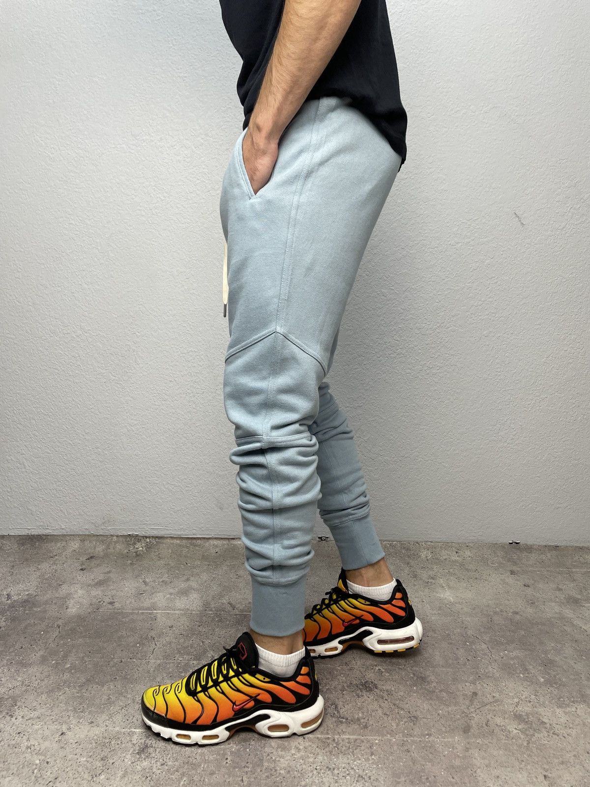 John Elliott John Elliott Escobar Sweatpants — Glacier Blue Size US 30 / EU 46 - 2 Thumbnail
