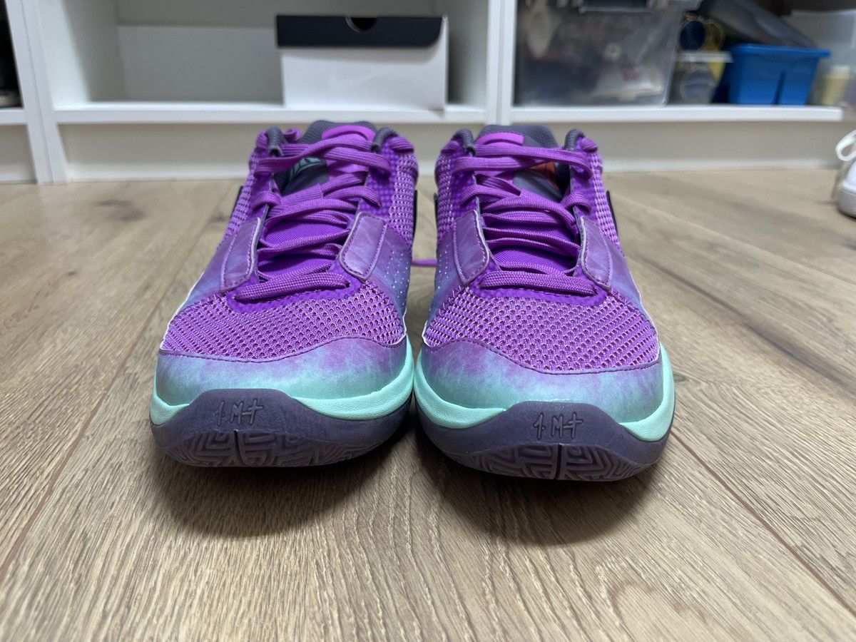Nike JA1 Christmas Size US 8 / EU 41 - 3 Thumbnail