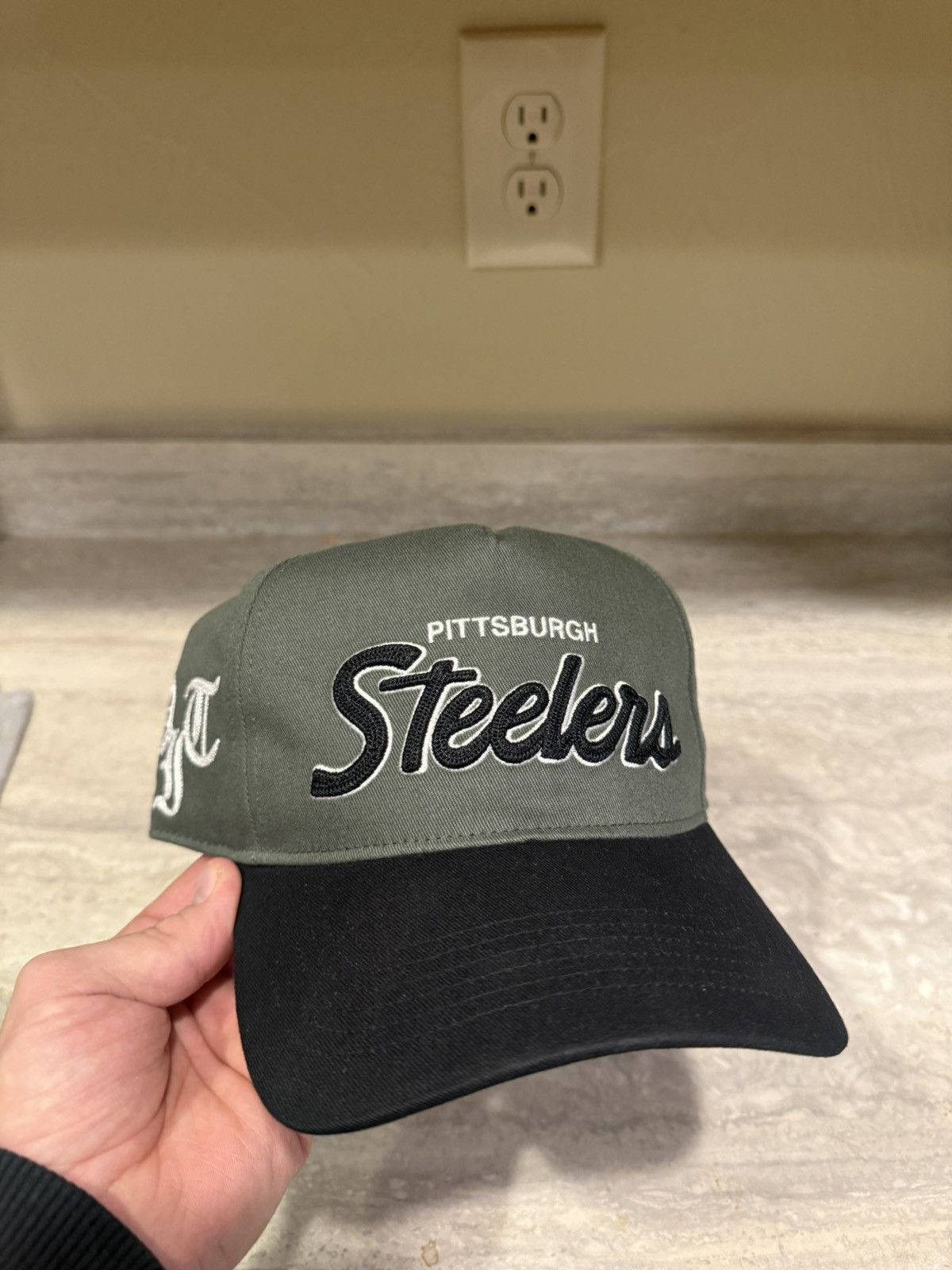 47 Brand FEATURE X 47’ PITTSBURGH STEELERS STITCHED SNAPBACK HAT Size ONE SIZE - 1 Thumbnail
