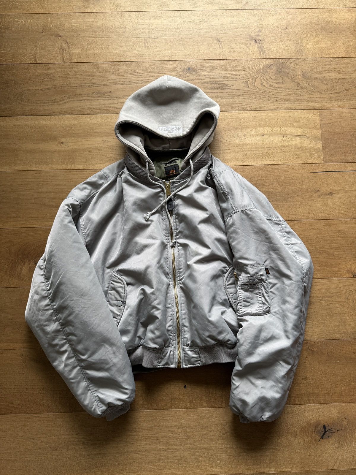 Alpha Industries × Vetements Demna Gvasalia Vetements Hooded Alpha Bomber Size US XS / EU 42 / 0 - 4 Thumbnail