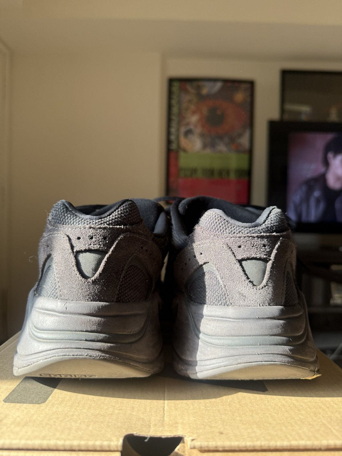 Yeezy Boost 700 V2 'Vanta