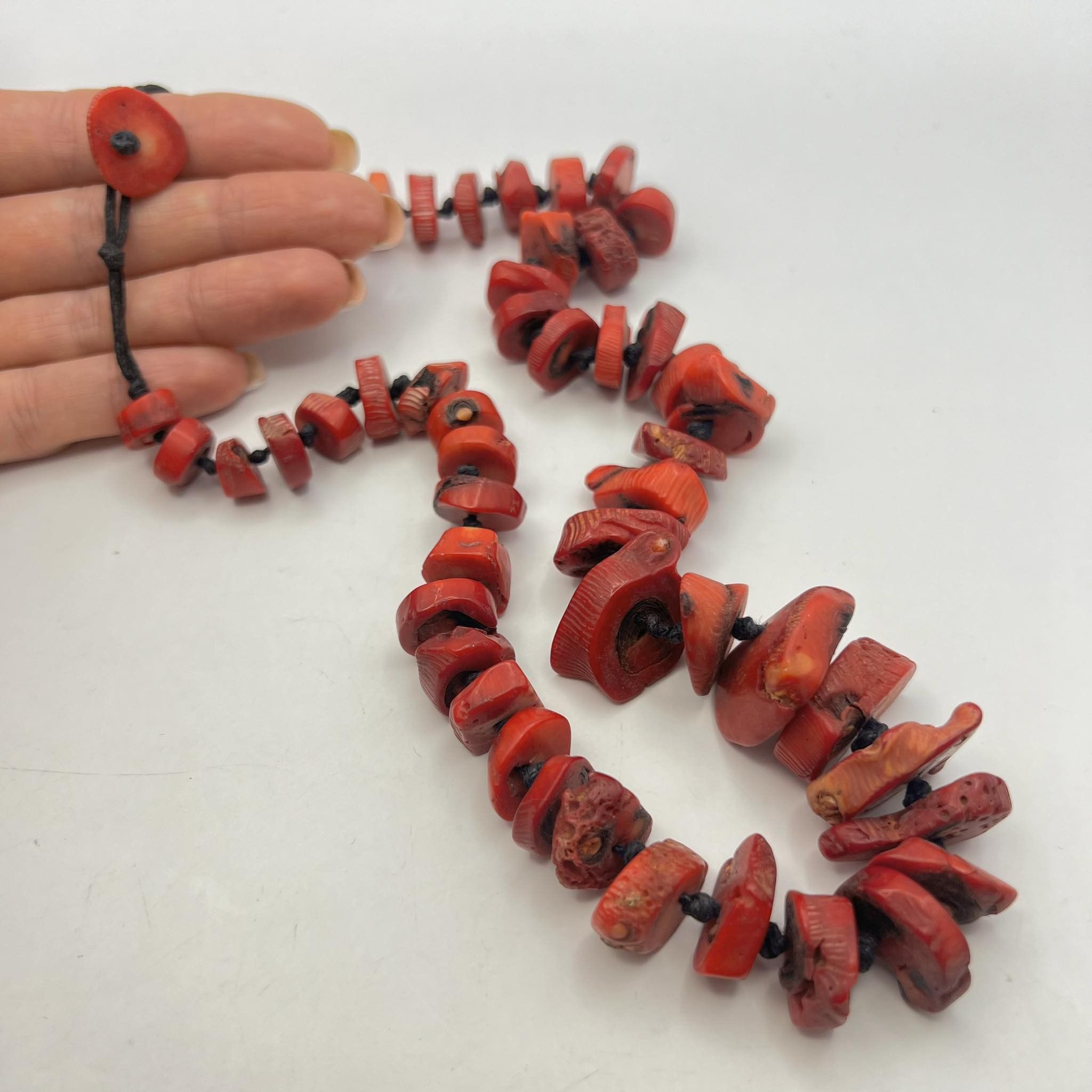 Vintage Vintage Women Jewelry Necklace Bead Natural Red Coral 101 gr Size ONE SIZE - 7 Thumbnail