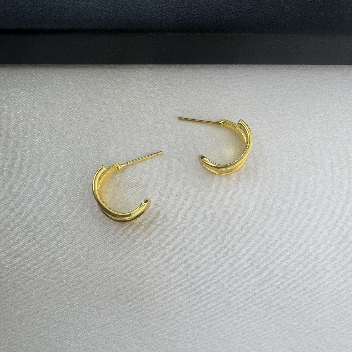 Designer Elegant Geometric C Shape Stud Earrings for Women Size ONE SIZE - 3 Thumbnail