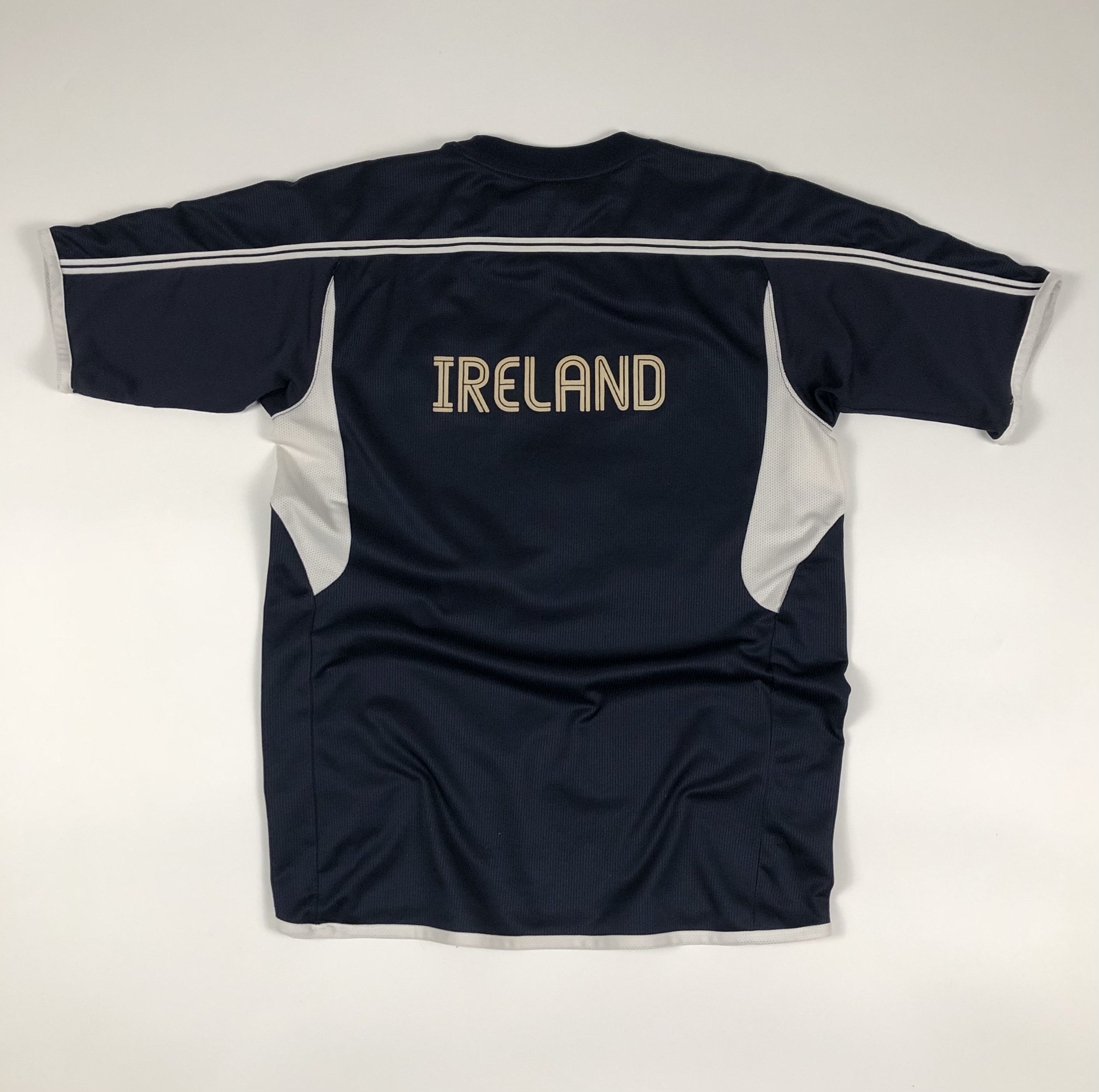 Umbro Umbro Ireland 2001-2002 Training Soccer Jersey Size US S / EU 44-46 / 1 - 4 Thumbnail