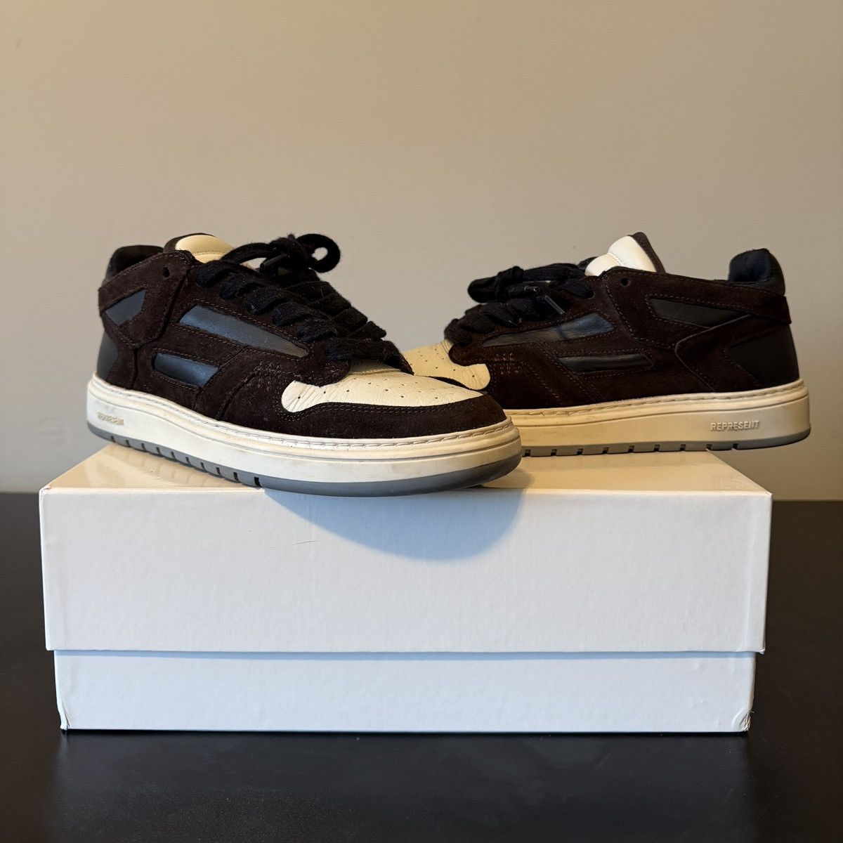 Hypebeast × Represent Clo. Represent Clo. Reptor Low Brown/Black/White Size 9 US Size US 9 / EU 42 - 2 Thumbnail