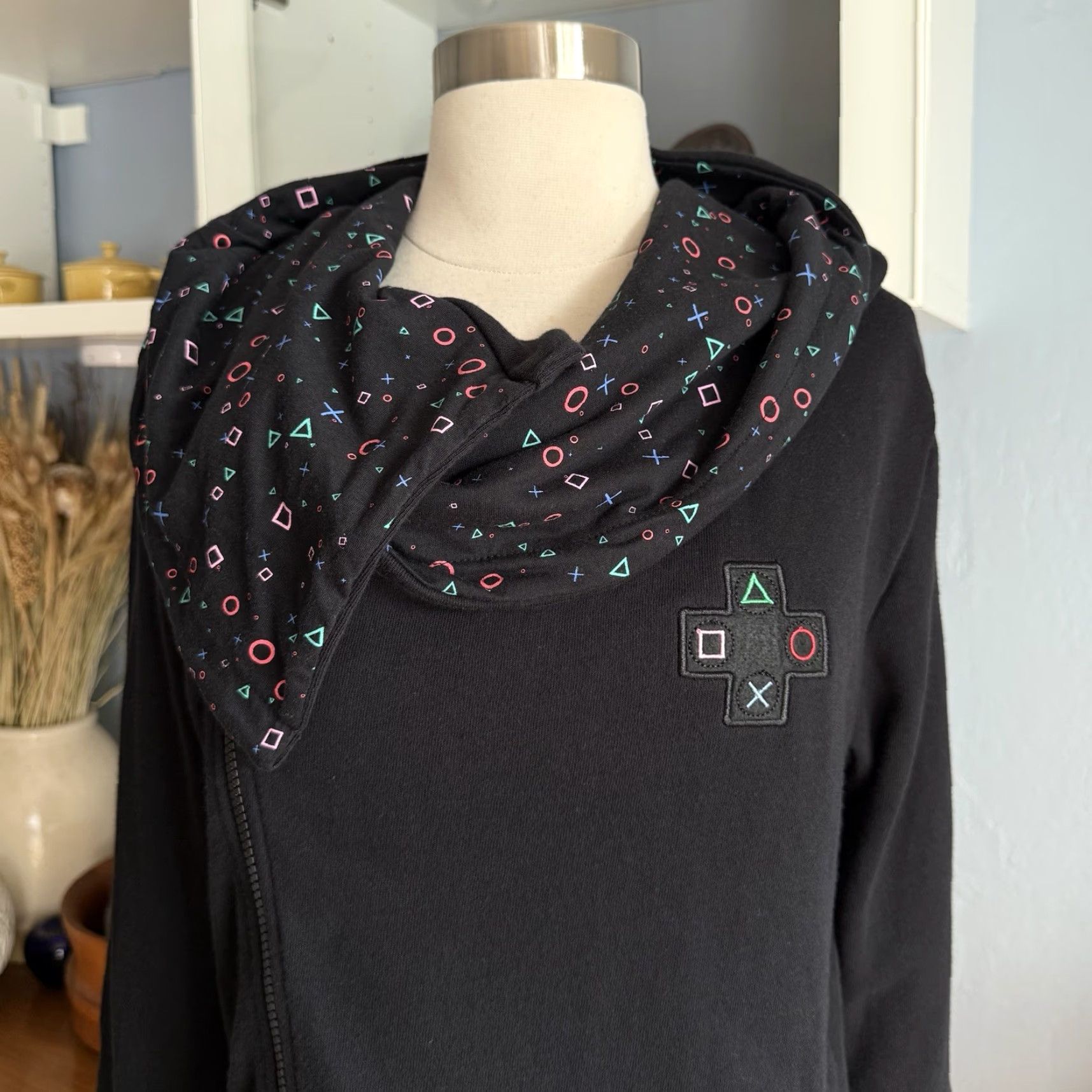 Vintage VINTAGE PlayStation Hoodie Symbols Fizz Angl Women’s M Zipper Black Size M / US 6-8 / IT 42-44 - 6 Thumbnail