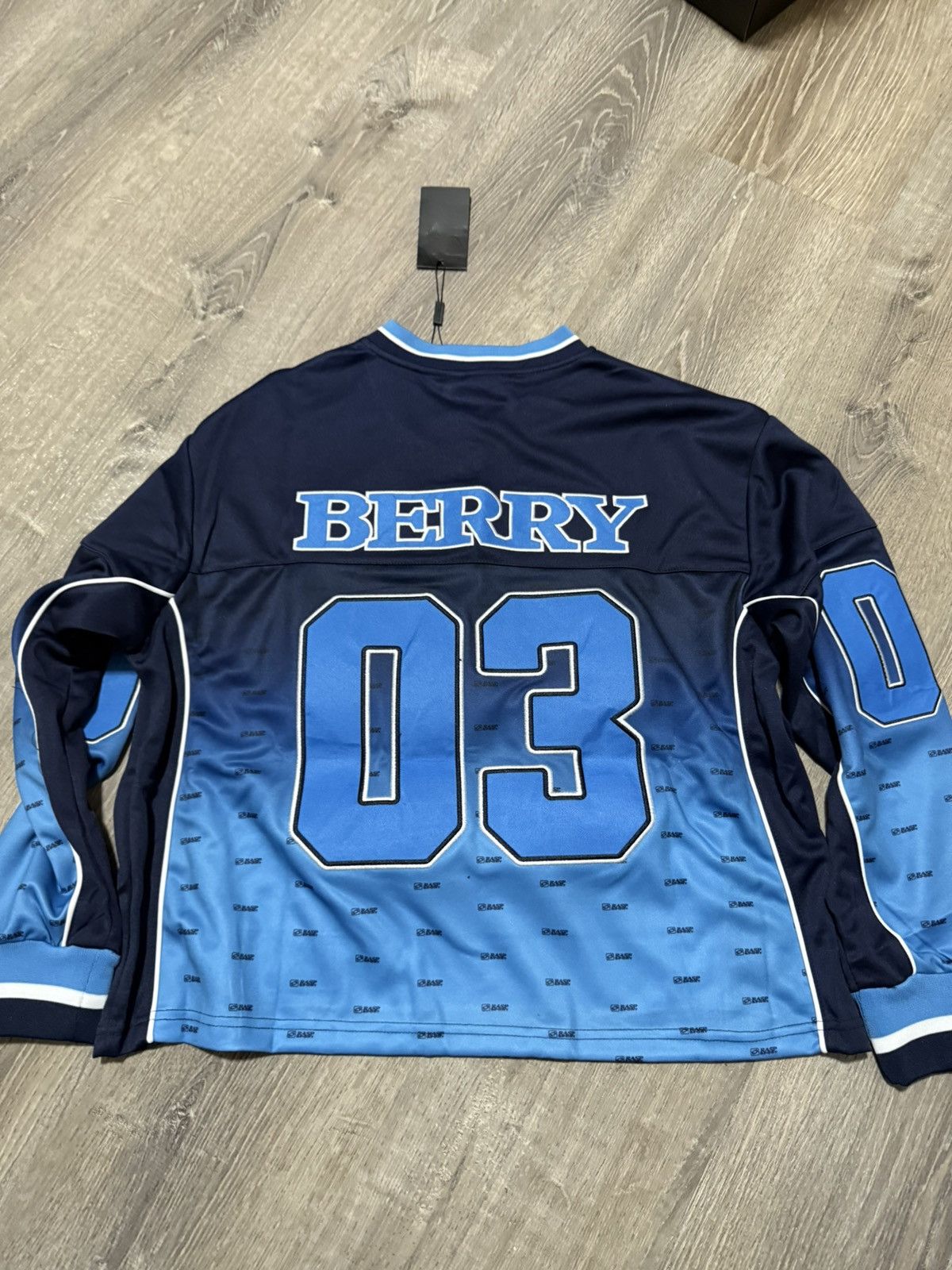 The GV Gallery GV Gallery Raspberry Hills Legend Jersey Size Small Size US S / EU 44-46 / 1 - 5 Thumbnail