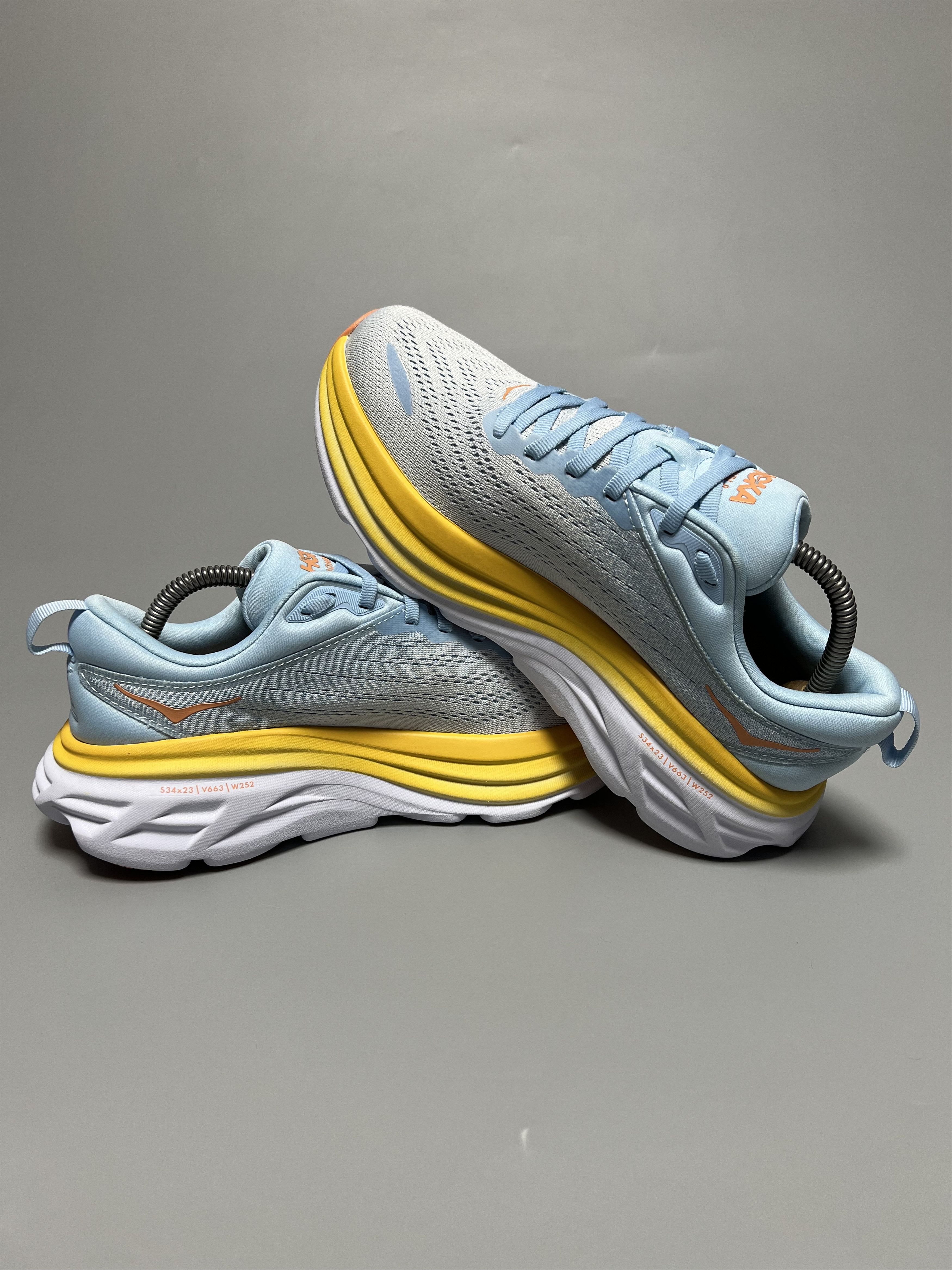 Hoka 8.5B Hoka One One Bondi 8 Wide Running Shoes Walking Gym Size US 8.5 / IT 38.5 - 5 Thumbnail