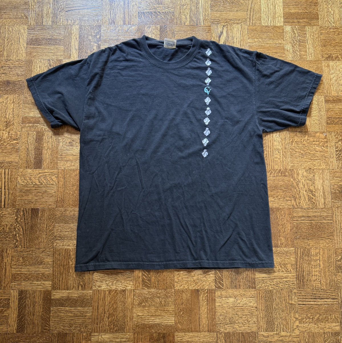 Vintage Vintage Y2K Courvoisier Cognac Graphic Tee Size US XL / EU 56 / 4 - 1 Thumbnail