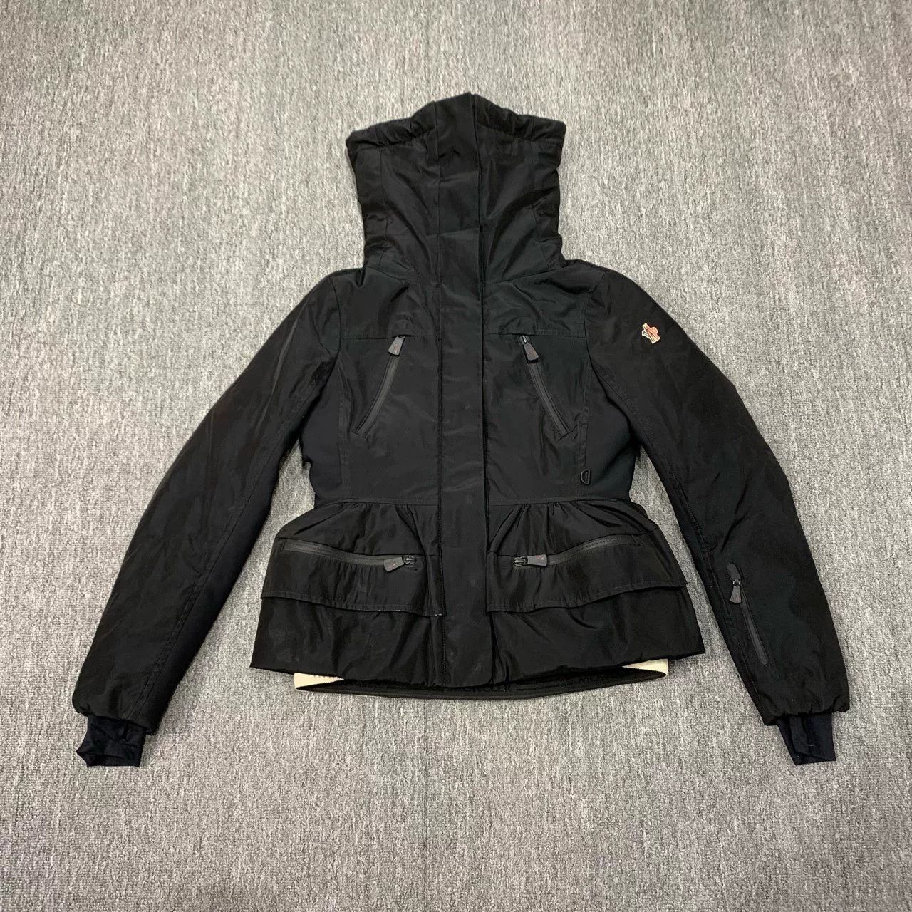 Moncler Moncler Black Women's Down Jacket Size 1 Size S / US 4 / IT 40 - 1 Thumbnail