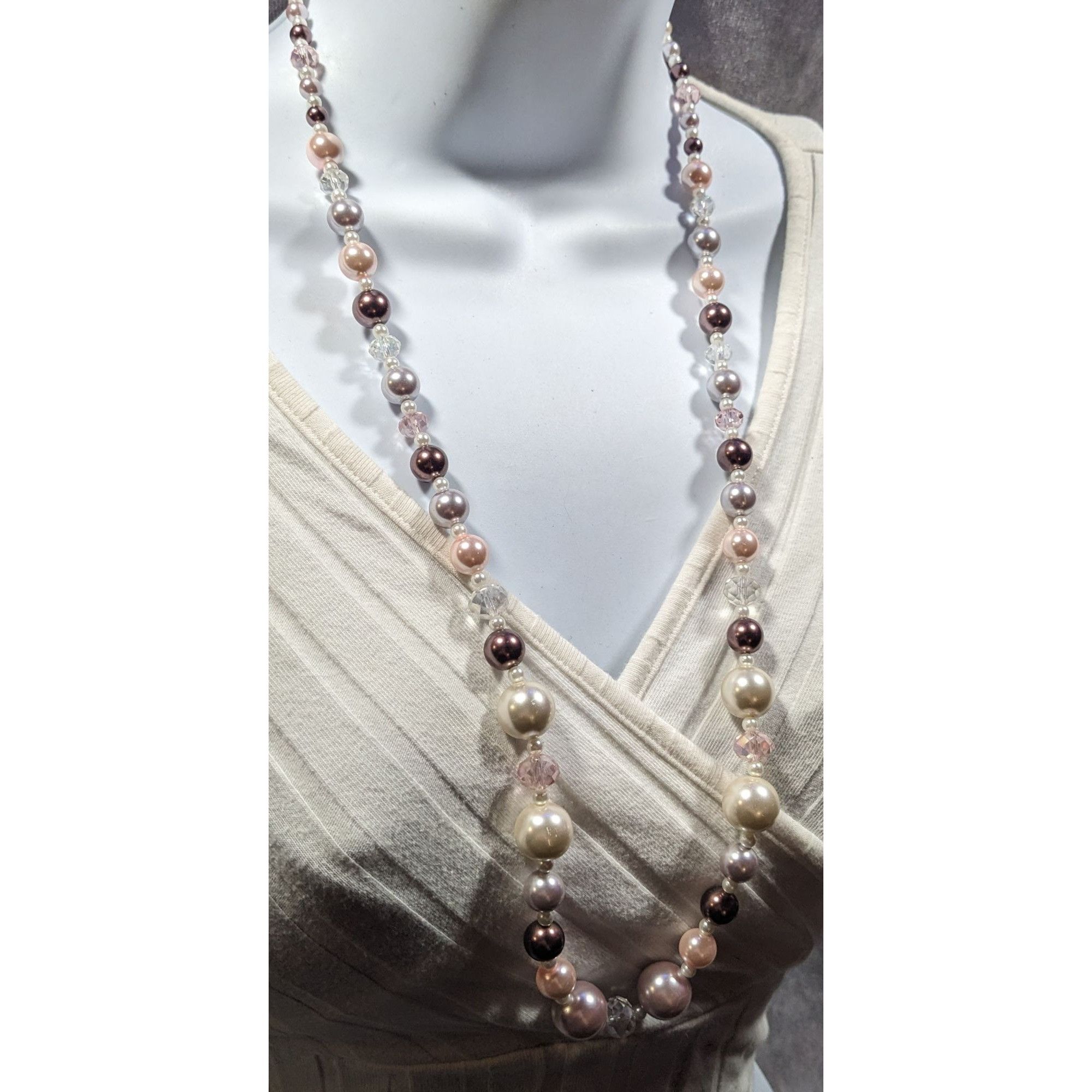 Other Handmade Elegant Coquette Faux Pearl And Glass Beaded Neckla Size ONE SIZE - 4 Thumbnail