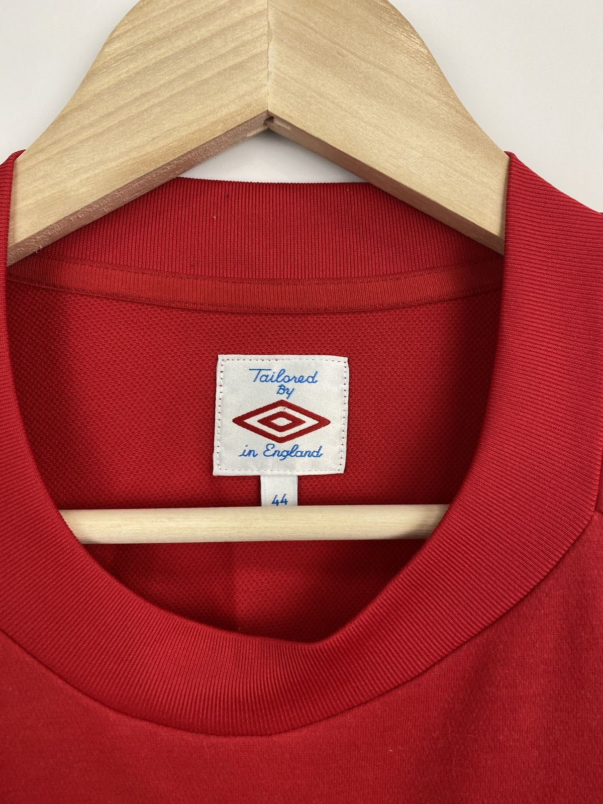 Umbro 🏴󠁧󠁢󠁥󠁮󠁧󠁿 England Umbro 2016 Soccer Jersey Training Rare Retro Hype Size US L / EU 52-54 / 3 - 5 Thumbnail