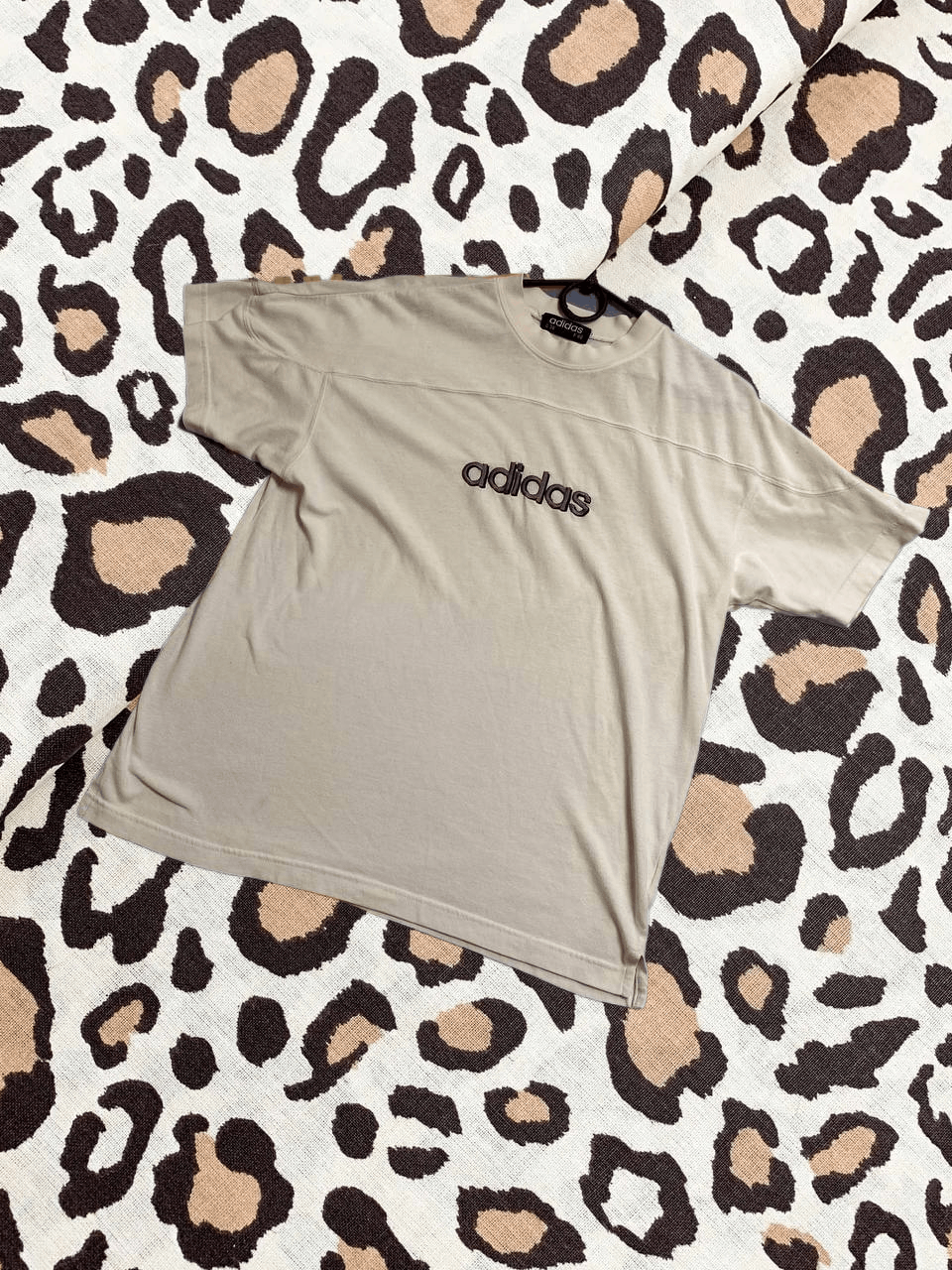 Adidas Y2k vintage adidas t-shirt big logo Streetwear Size US S / EU 44-46 / 1 - 1 Thumbnail