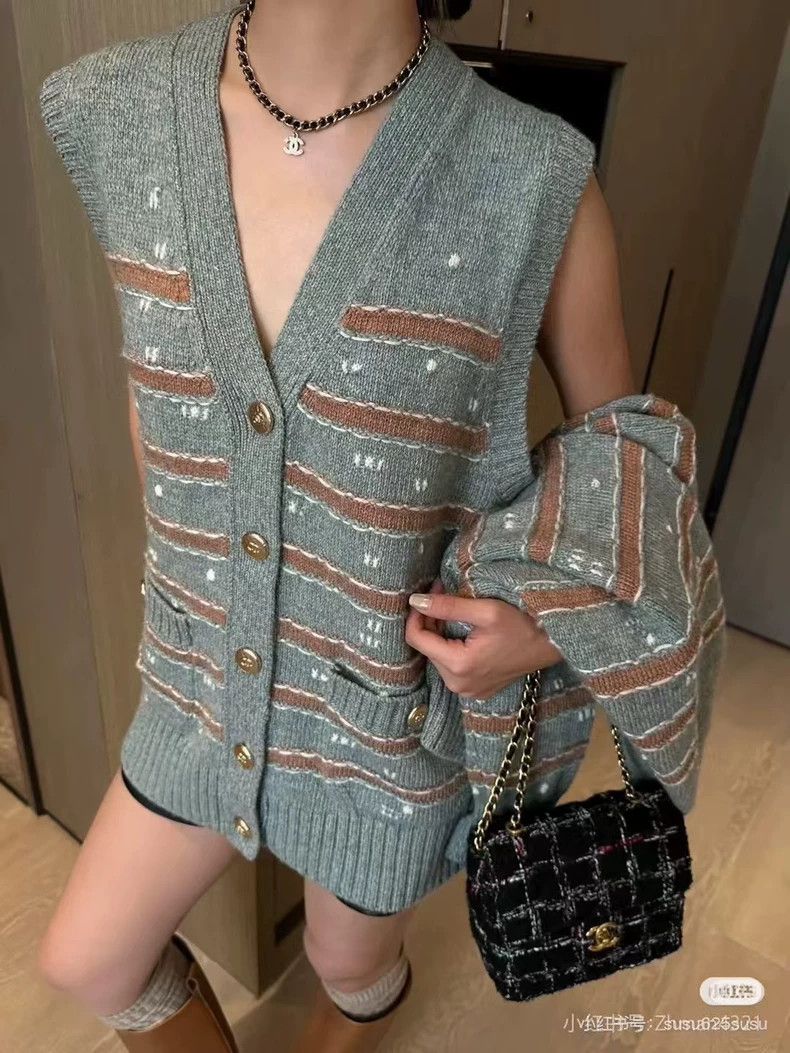 Chanel Chanel 24K cashmere knitted vest Size XXS / US 00 / IT 34 - 8 Thumbnail