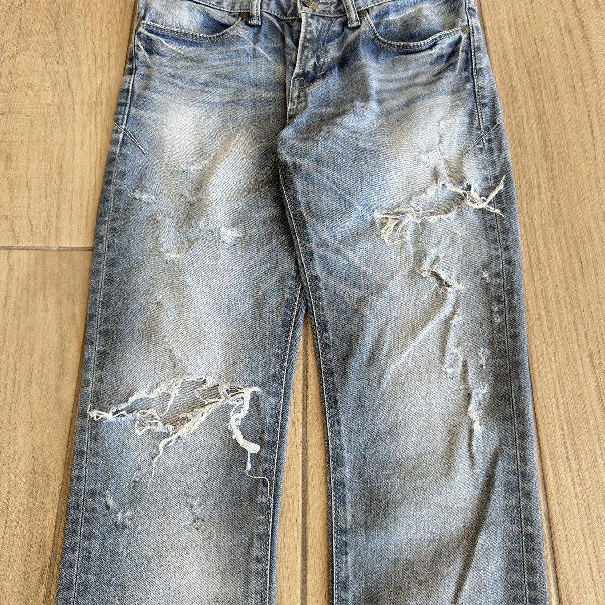 GOSTAR DE FUGA 2000s Light Blue Washed Black Oil Distressed Denim Jeans Size US 30 / EU 46 - 5 Thumbnail