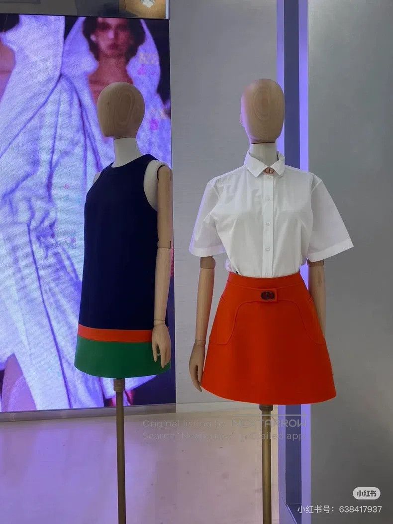 Dior Dior Orange-red silk wool short skirt Size 42" / US 20 - 9 Thumbnail