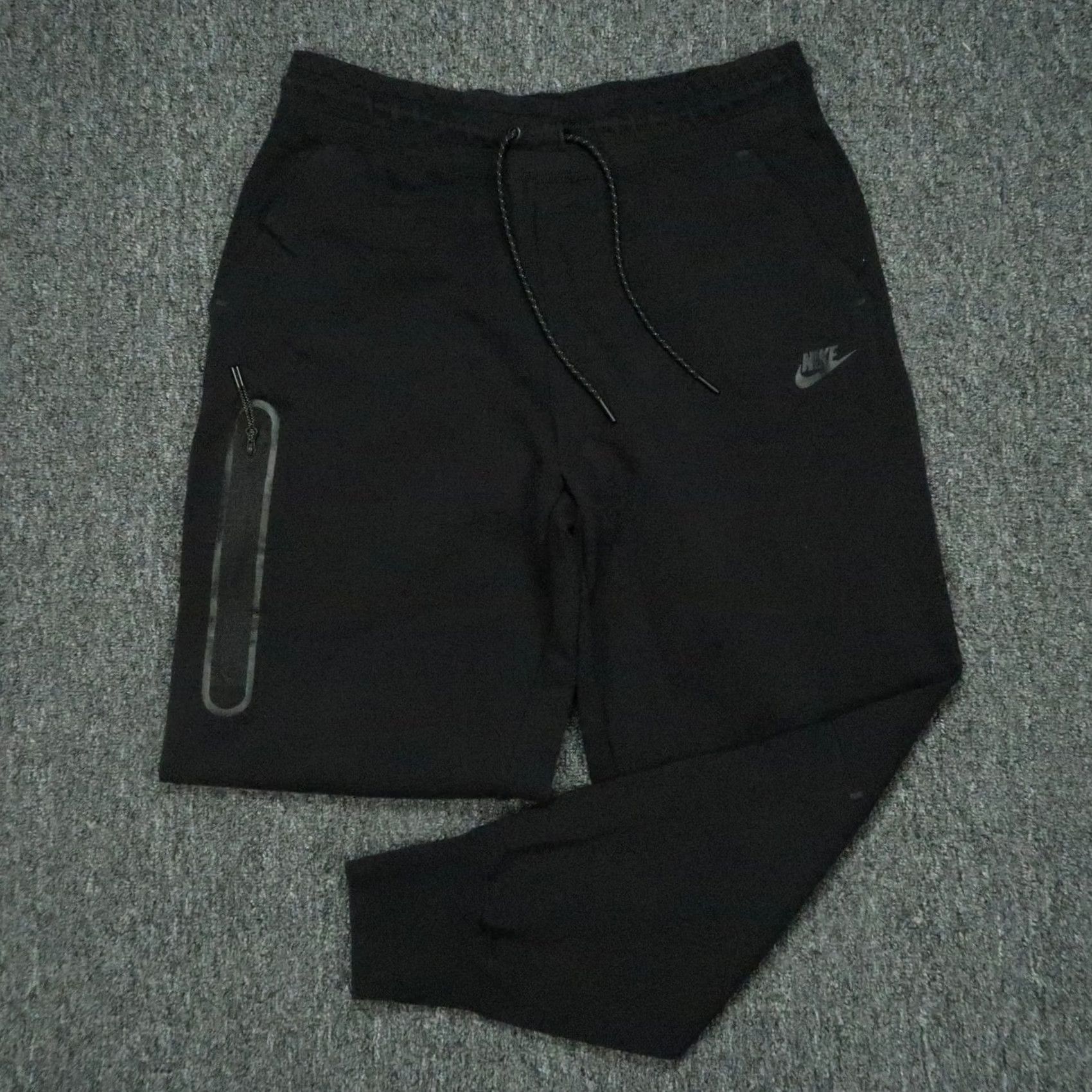 Nike Nike Pants Womens Large Black Jogger Sportwear Tech Fleece Pockets Athletic 28 In Inseam Tapered Size 36" / US 14 / IT 50 - 2 Thumbnail