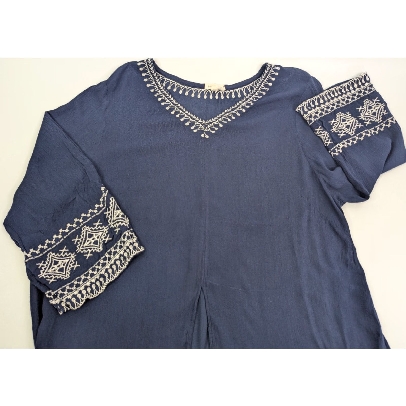 Vintage Jennifer & Grace Women Shirt L Navy V-Neck 3/4 Sleeve Rayon Blouse Size L / US 10 / IT 46 - 2 Thumbnail
