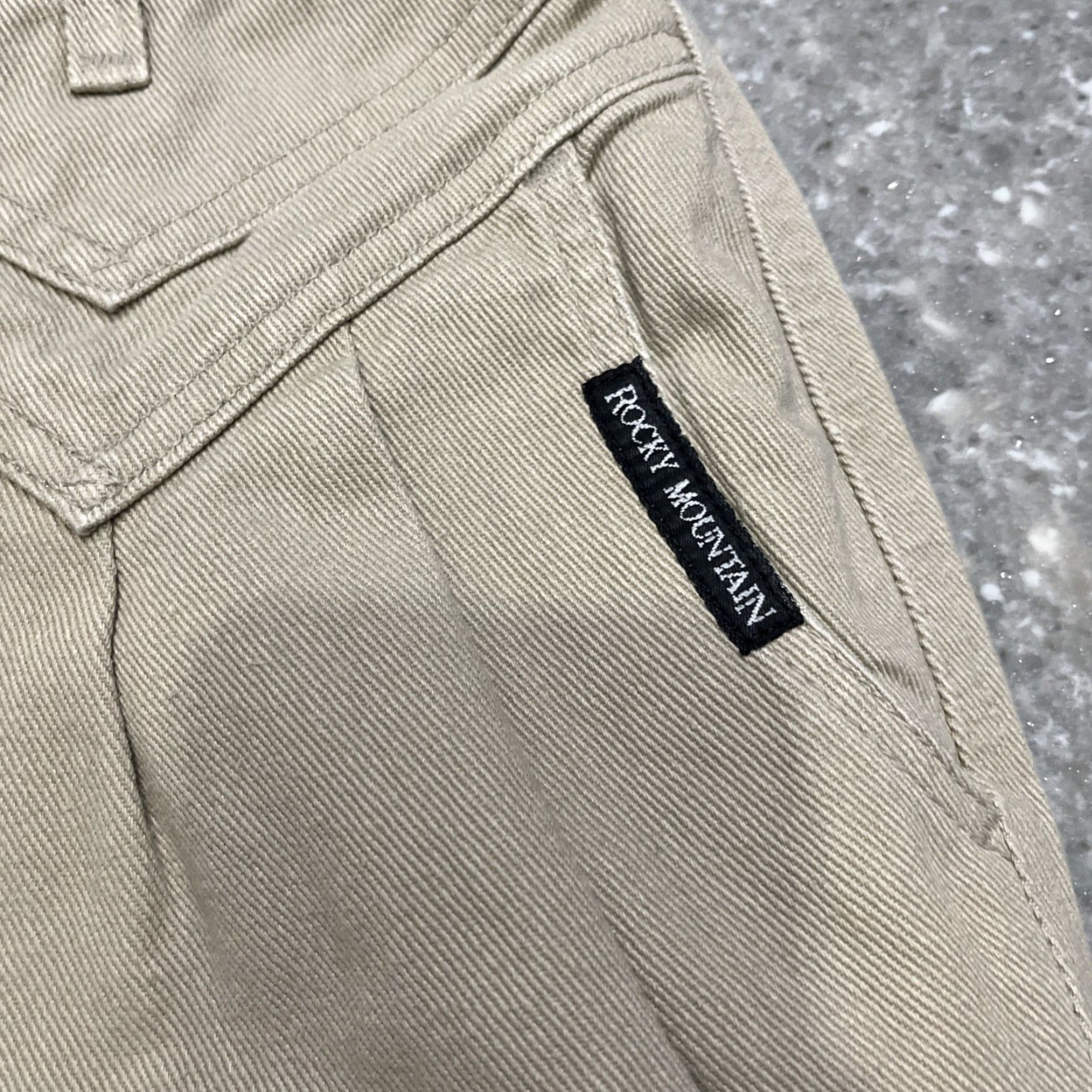 Vintage VINTAGE Rocky Mountain Jeans Women 28x36 Tan Denim Pants Western Mom Jeans 28x36 Tan Denim Pants Women Vintage Size 28" / US 6 / IT 42 - 3 Thumbnail
