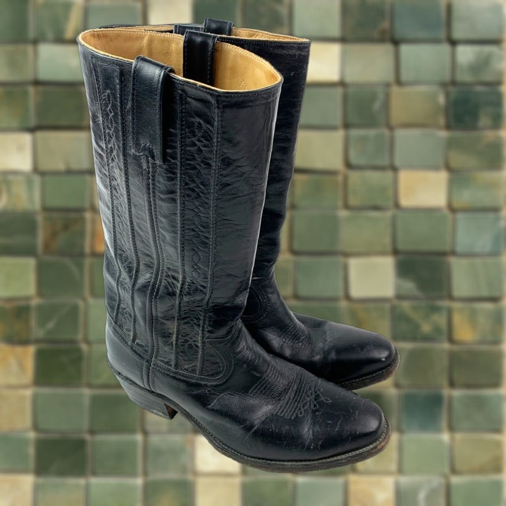 Vintage VINTAGE Laredo Boots Mens Western Cowboy 9.5 D Black Leather Embroidered 11" Back to Toe 14.2" Shaft 1.9" Heel 82288 Size US 10 / EU 43 - 1 Thumbnail