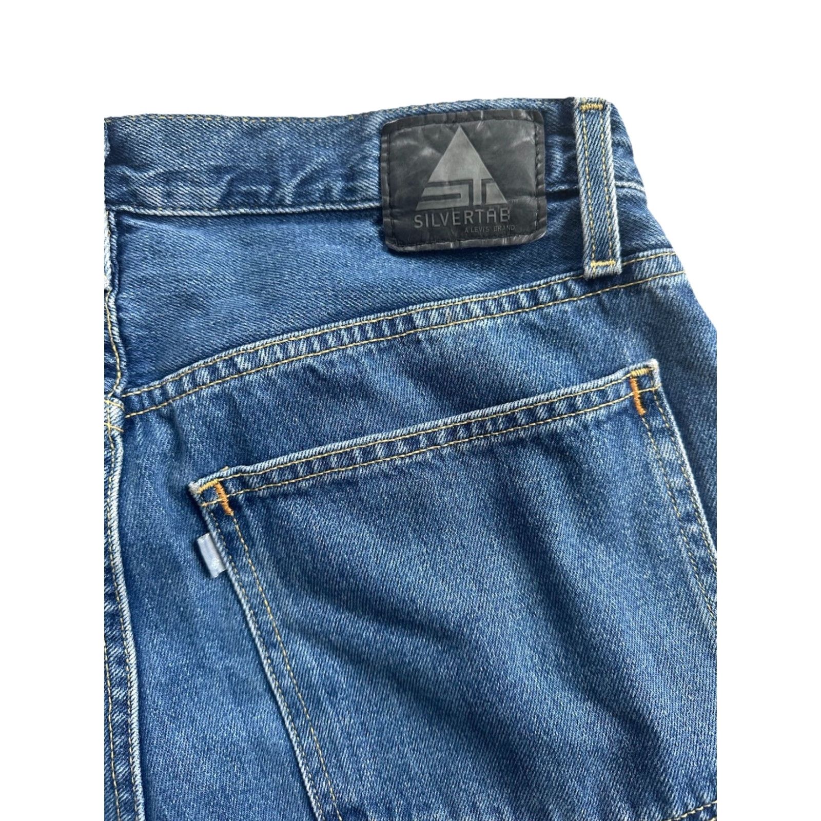 Vintage VTG Levi’s Jeans Loose Straight Men’s Blue 34x30 Y2K Distressed M3J Relaxed Fit 5-Pocket Denim Casual Grunge Hip Hop Skater Baggy Jeans Womens? Size US 34 / EU 50 - 3 Thumbnail