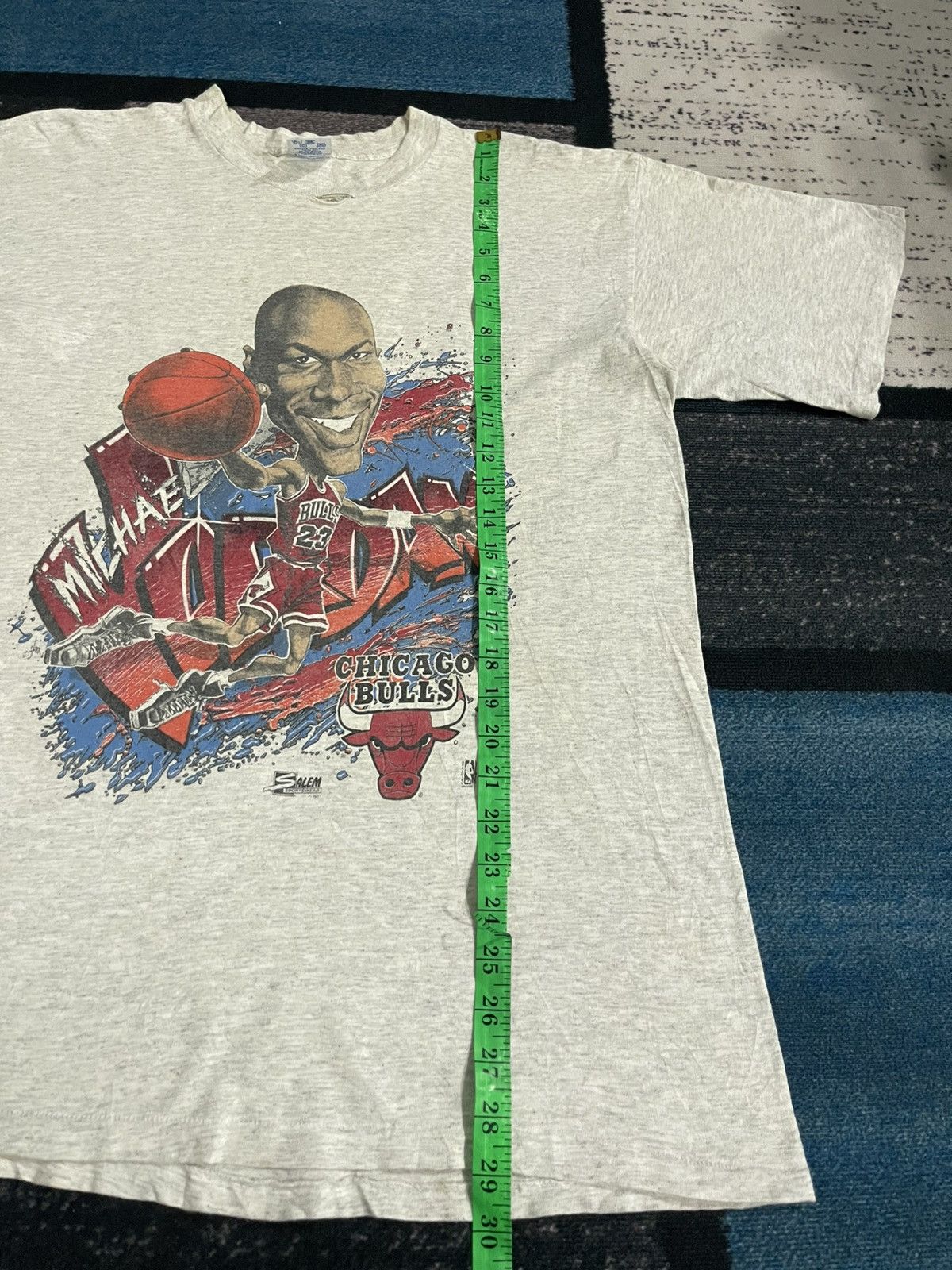 NBA Vintage Micheal Jordan Chicago Bulls Tshirt Size US L / EU 52-54 / 3 - 15 Thumbnail