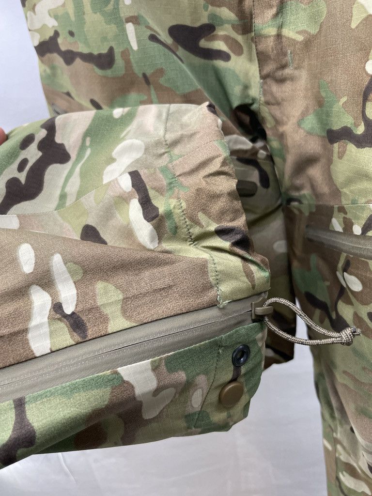 Arc'teryx ARCTERYX LEAF Alpha Gen 2 Multicam Gore Tex Pro Bib Pant Size US 32 / EU 48 - 11 Thumbnail