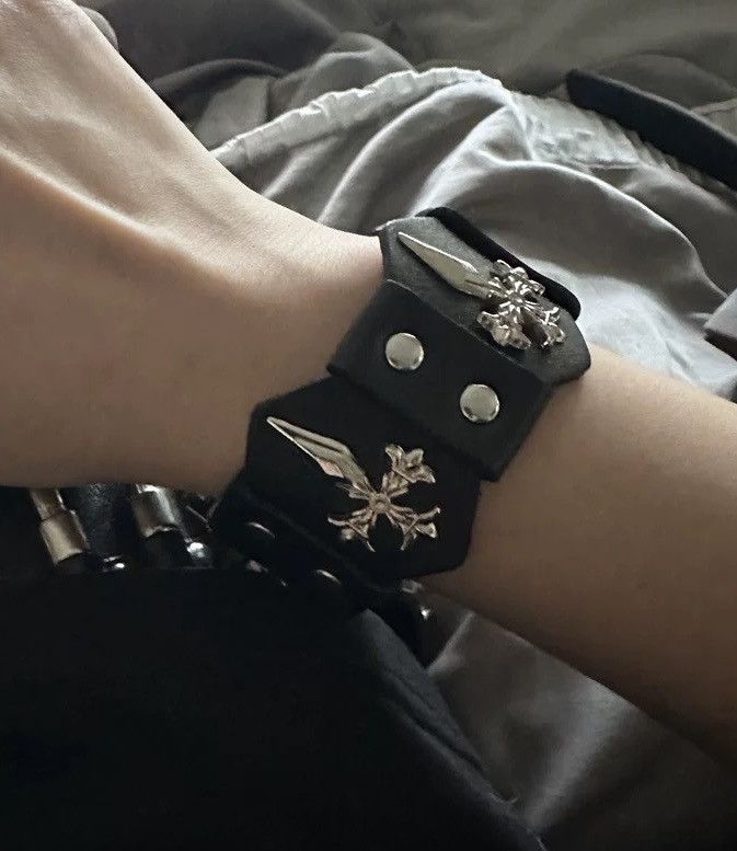 Japanese Brand × Jewelry High street punk cross rivet leather bracelet bangle Size ONE SIZE - 2 Thumbnail
