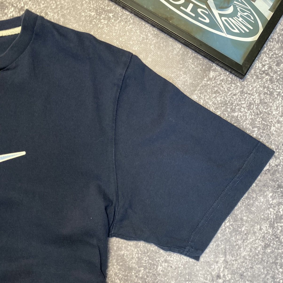 Vintage Vintage Nike Swoosh Big Logo 2000’s Grey tag tee Size US L / EU 52-54 / 3 - 5 Thumbnail
