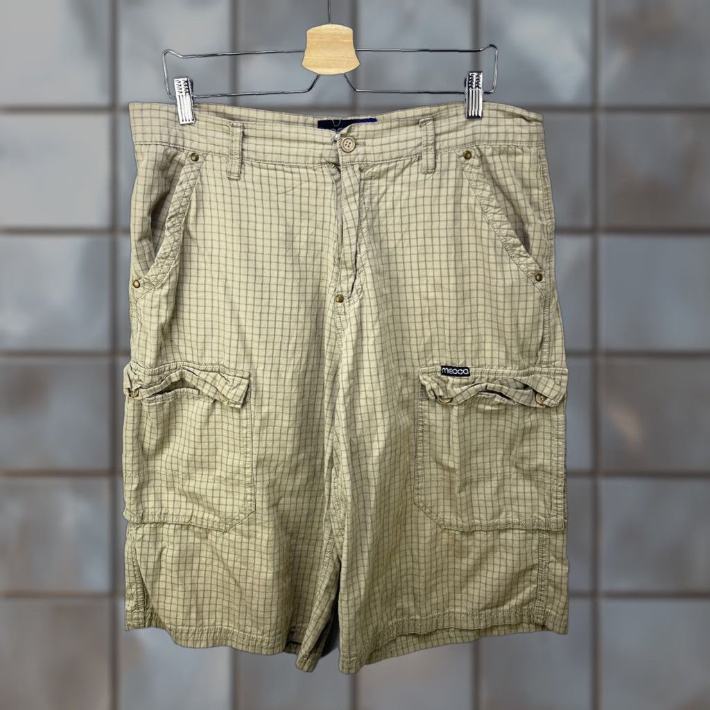 Miss Me VINTAGE Mecca Baggy Cargo Hip Hop Shorts Y2K Size 36 Men Beige Cotton Wool Denim 5-Pocket Casual Summer Winter Spring Fall Mens Size US 27 - 1 Thumbnail
