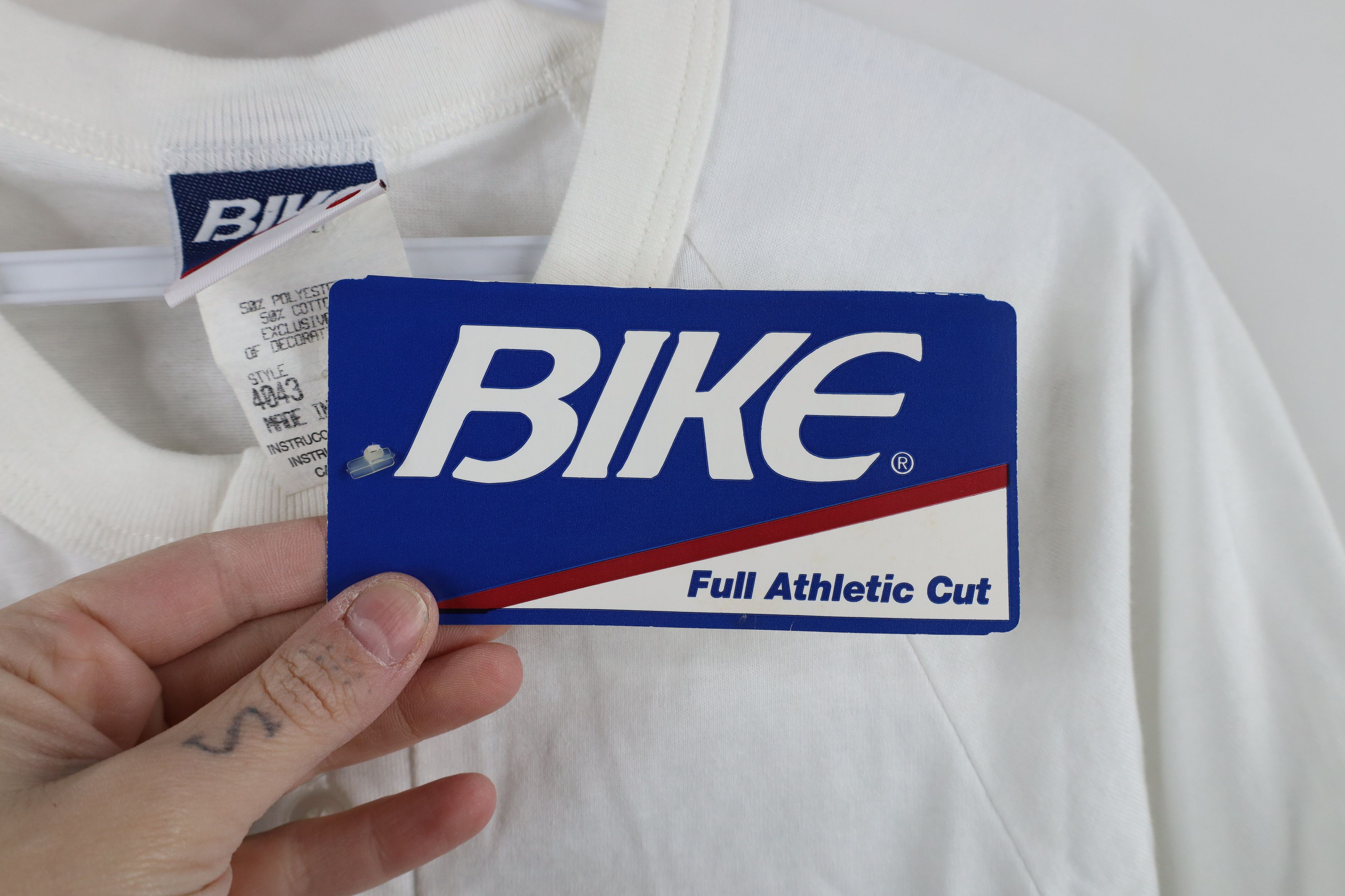 Vintage Deadstock Vintage 90s Streetwear Henley T-Shirt White USA Size US S / EU 44-46 / 1 - 6 Thumbnail