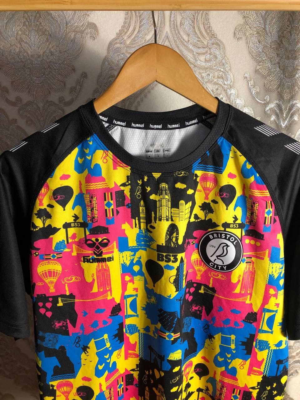 Vintage VERY RARE BRISTOL CITY ENGLAND SOCCER JERSEY BLOKECKRE Y2K Size US M / EU 48-50 / 2 - 2 Thumbnail