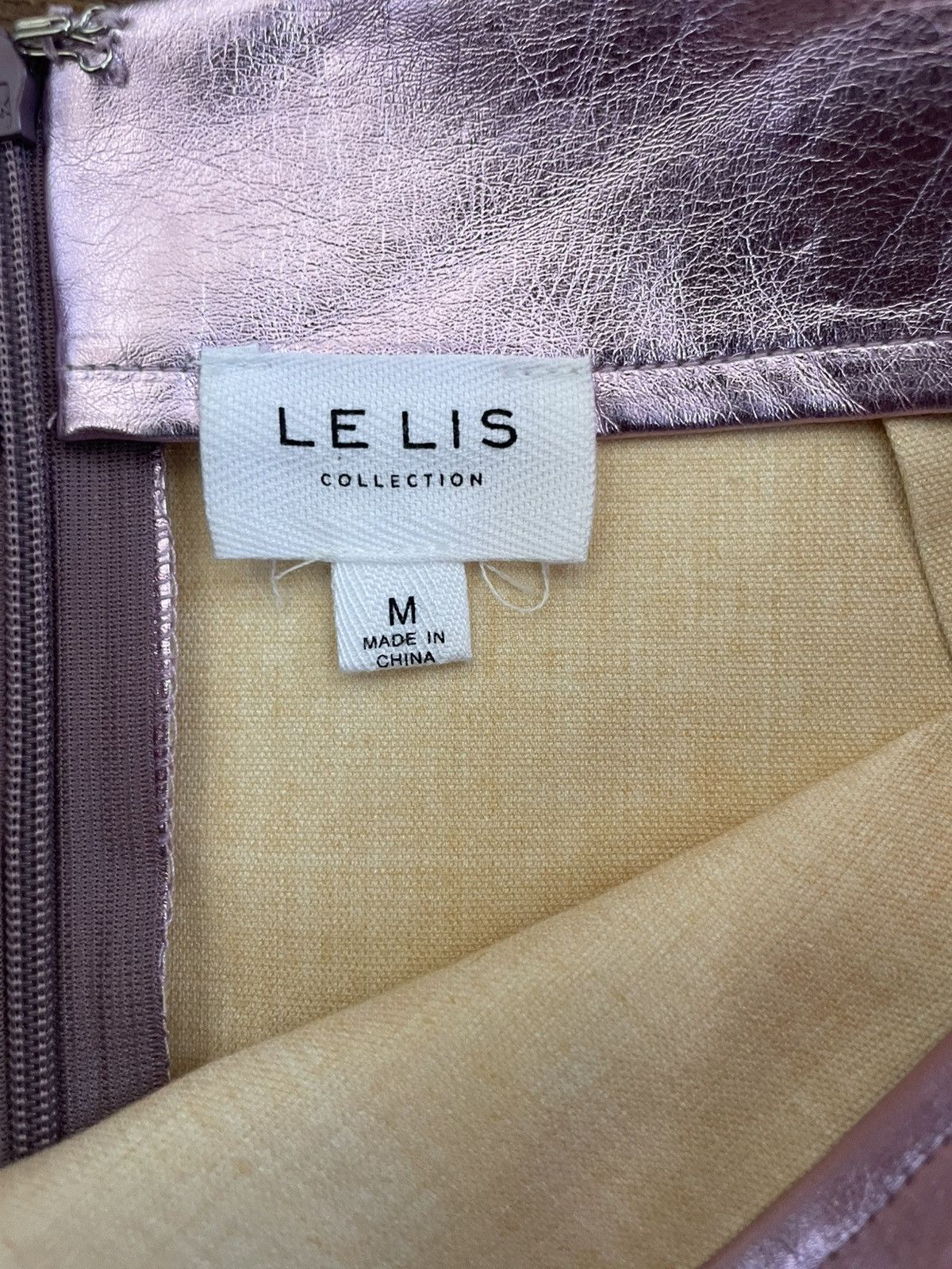 Other Le Lis pink metallic faux leather mini skirt Size 30" / US 8 / IT 44 - 3 Thumbnail