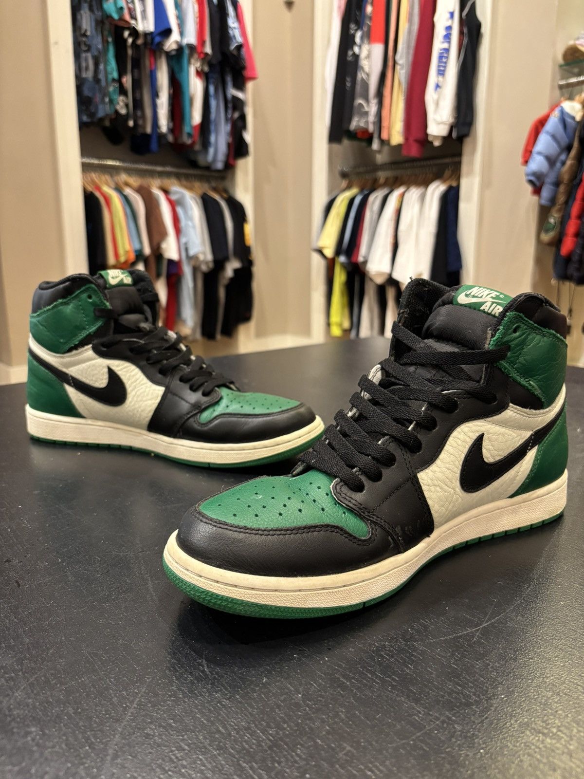 Jordan Brand Jordan 1 Retro High ‘Pine Green’ Size US 11.5 / EU 44-45 - 2 Thumbnail