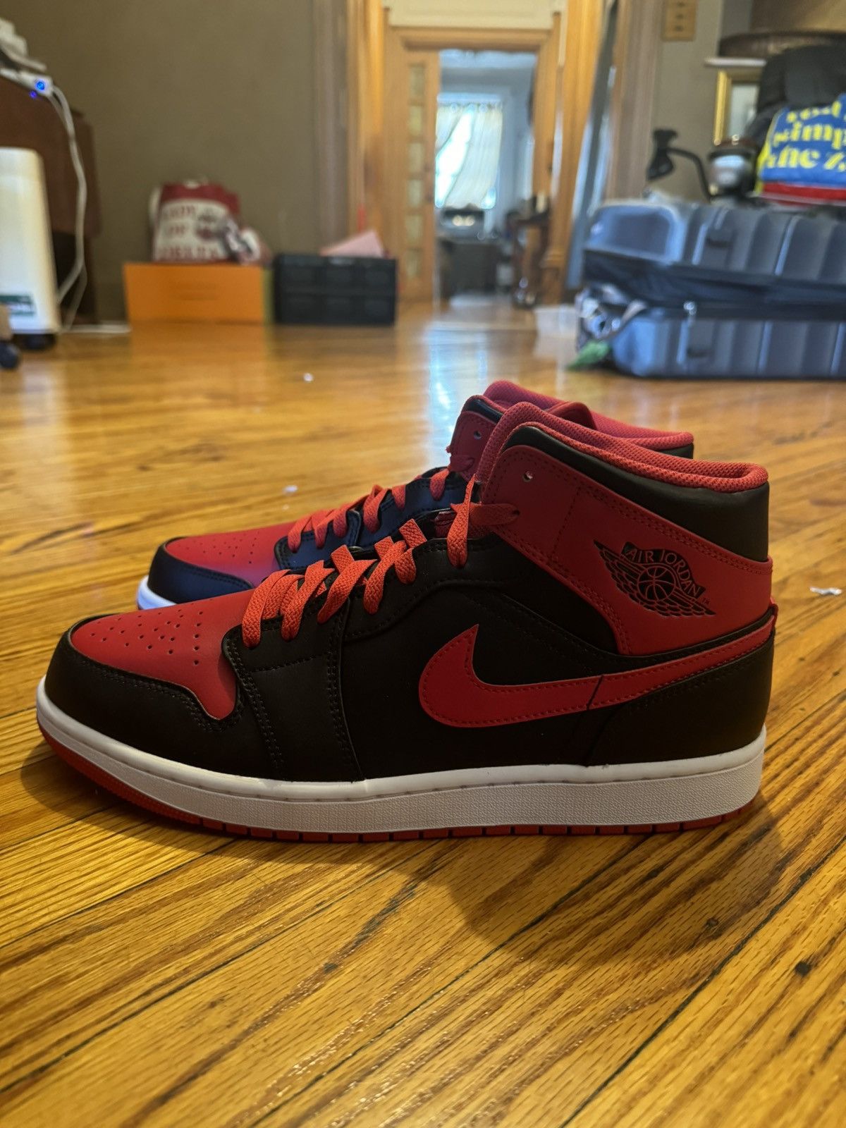Jordan Brand Jordan 1 Mid Chicago Toe Size US 12 / EU 45 - 3 Thumbnail