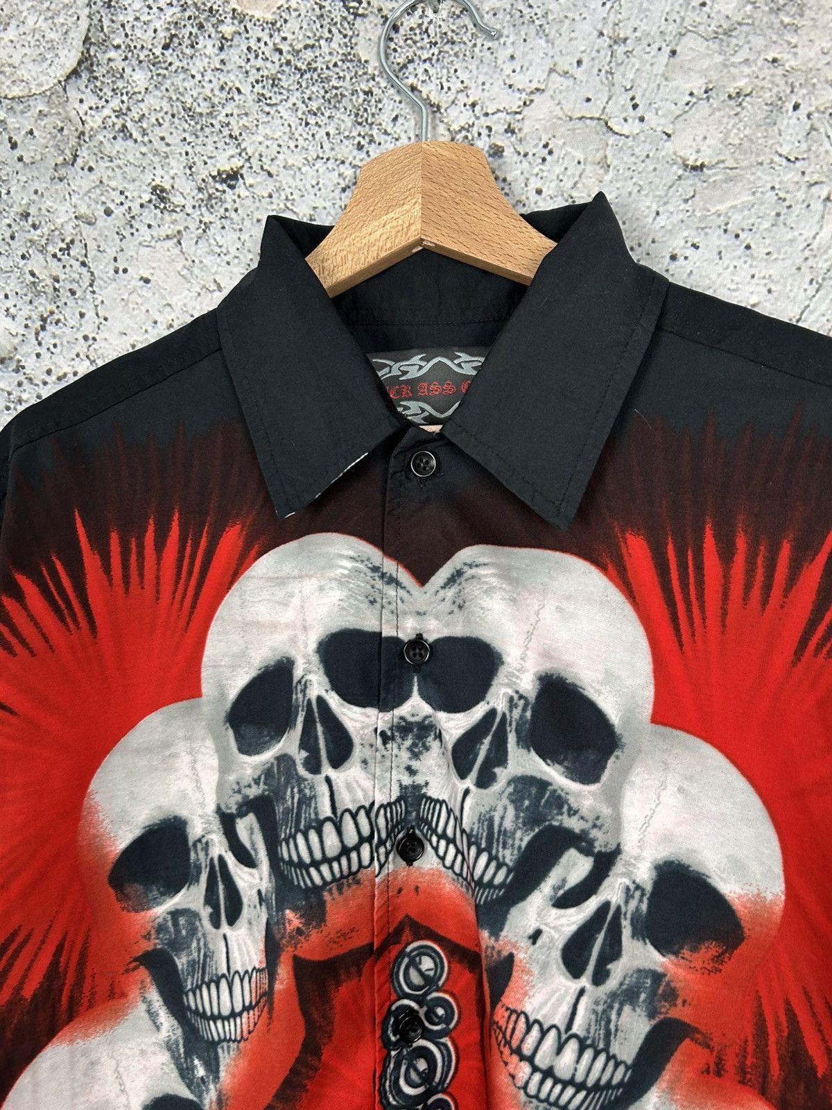Vintage Vintage Affliction Skulls Horror Hawaiian Shirt Avant Garde Size US M / EU 48-50 / 2 - 3 Thumbnail