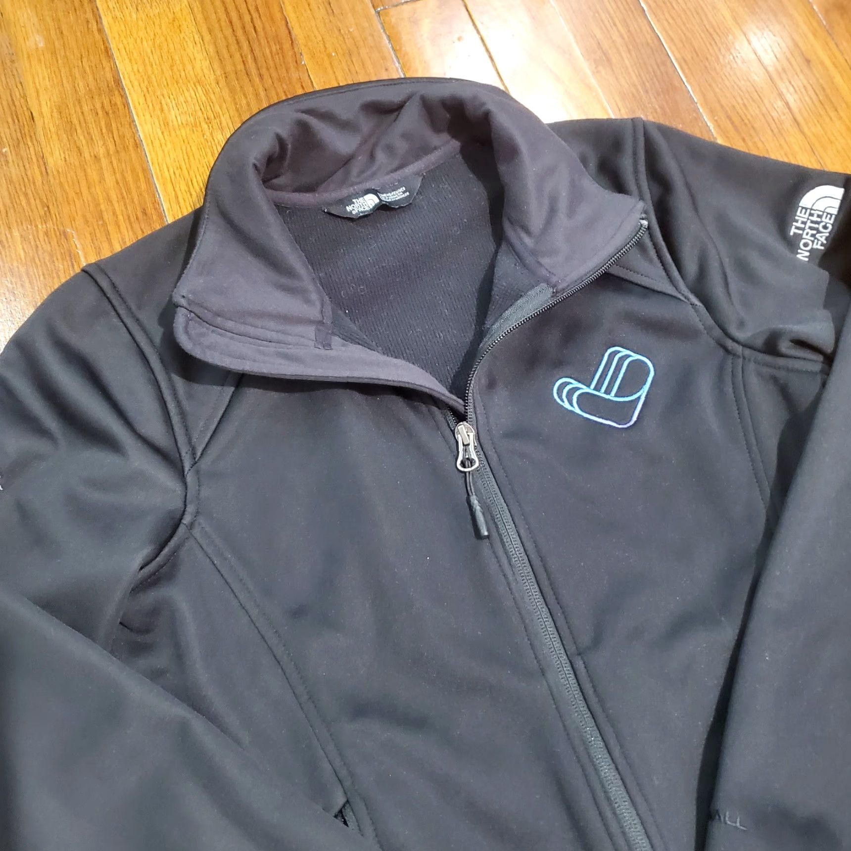 The North Face The North Face Jacket Women S Black Windwall Zip Logo Windbreaker Size S / US 4 / IT 40 - 3 Thumbnail