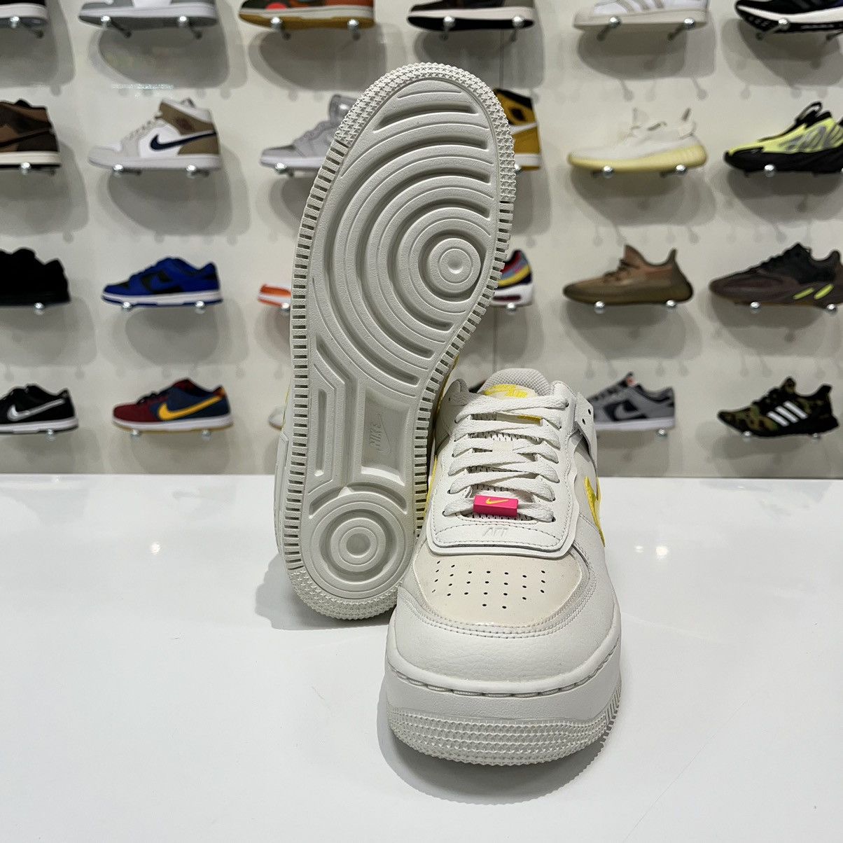 Nike Nike Air Force 1 Low Shadow Sail Opti Yellow (W) Size US 11 / IT 41 - 9 Thumbnail