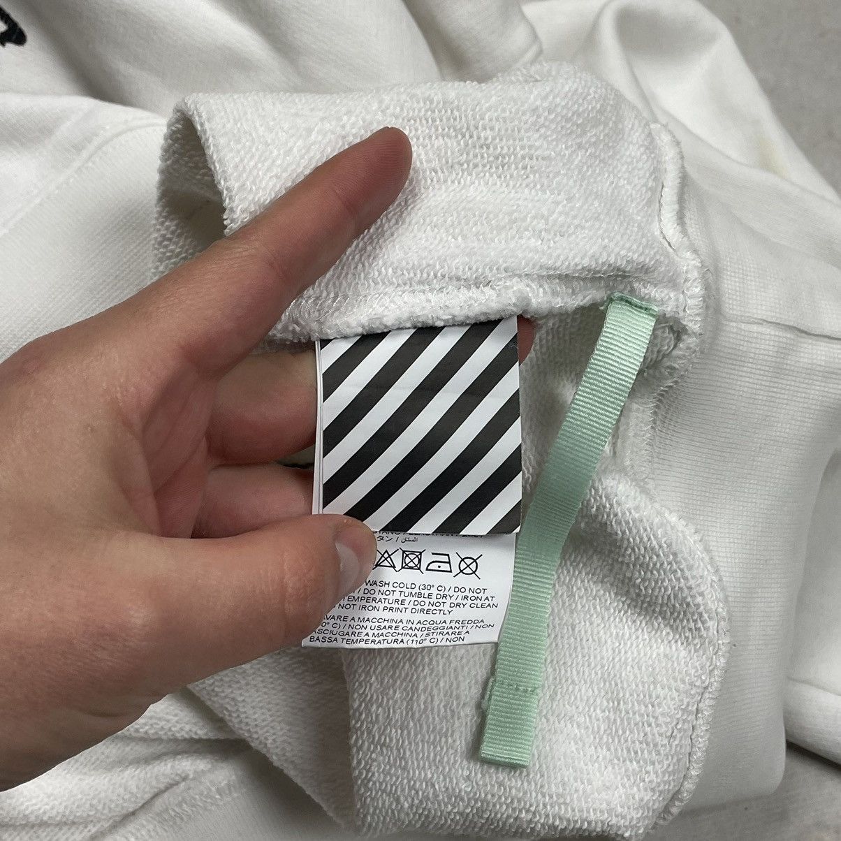 Off-White × Virgil Abloh Off-White Virgil Abloh 2018 Butterfly Oversize Short Hoodie Size M / US 6-8 / IT 42-44 - 19 Thumbnail