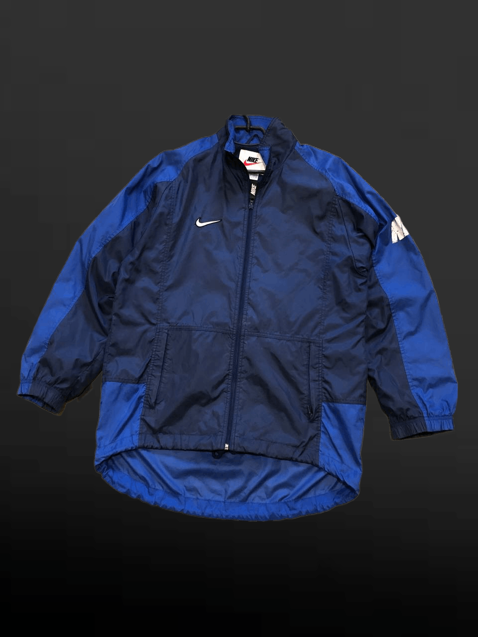 Nike Nike Jacket Windbreaker Size M Retro Vintage Training Jacket Size US M / EU 48-50 / 2 - 1 Thumbnail