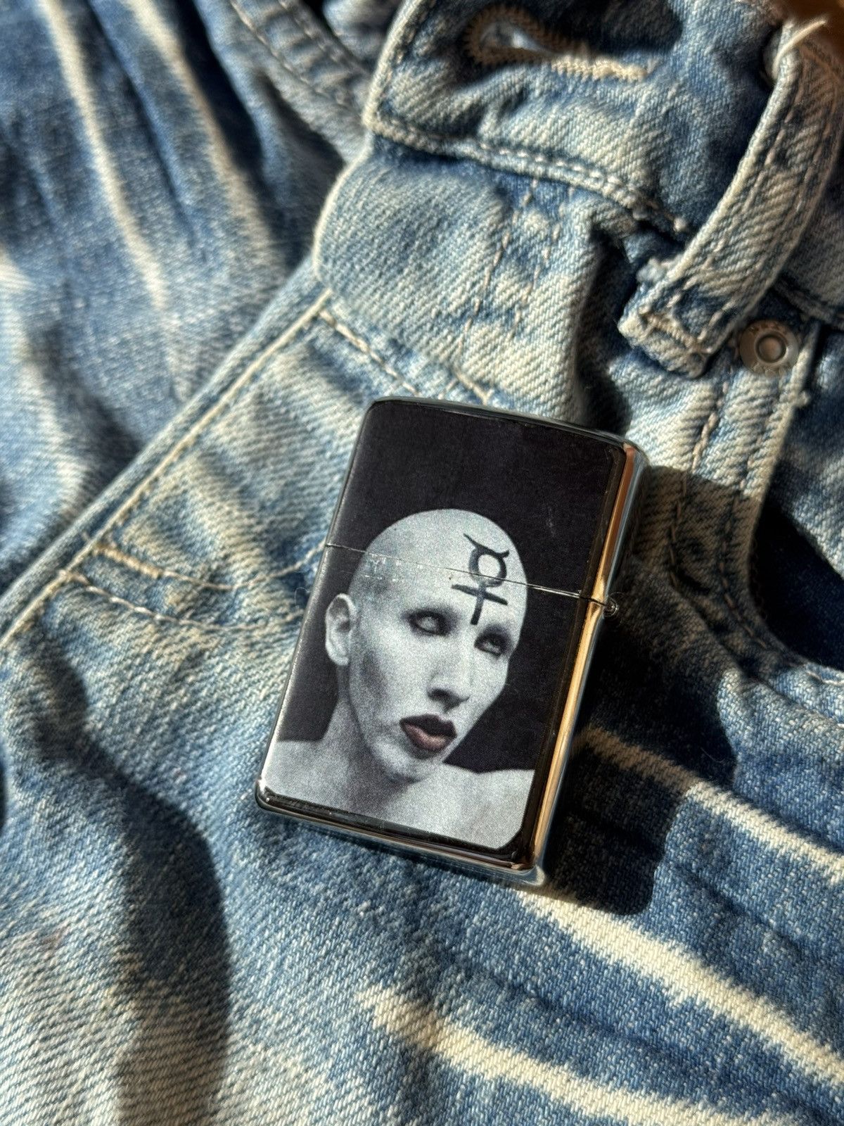 Marilyn Manson 🫨Marilyn Manson vintage two sides CIGAR LIGHTER Size ONE SIZE - 4 Thumbnail