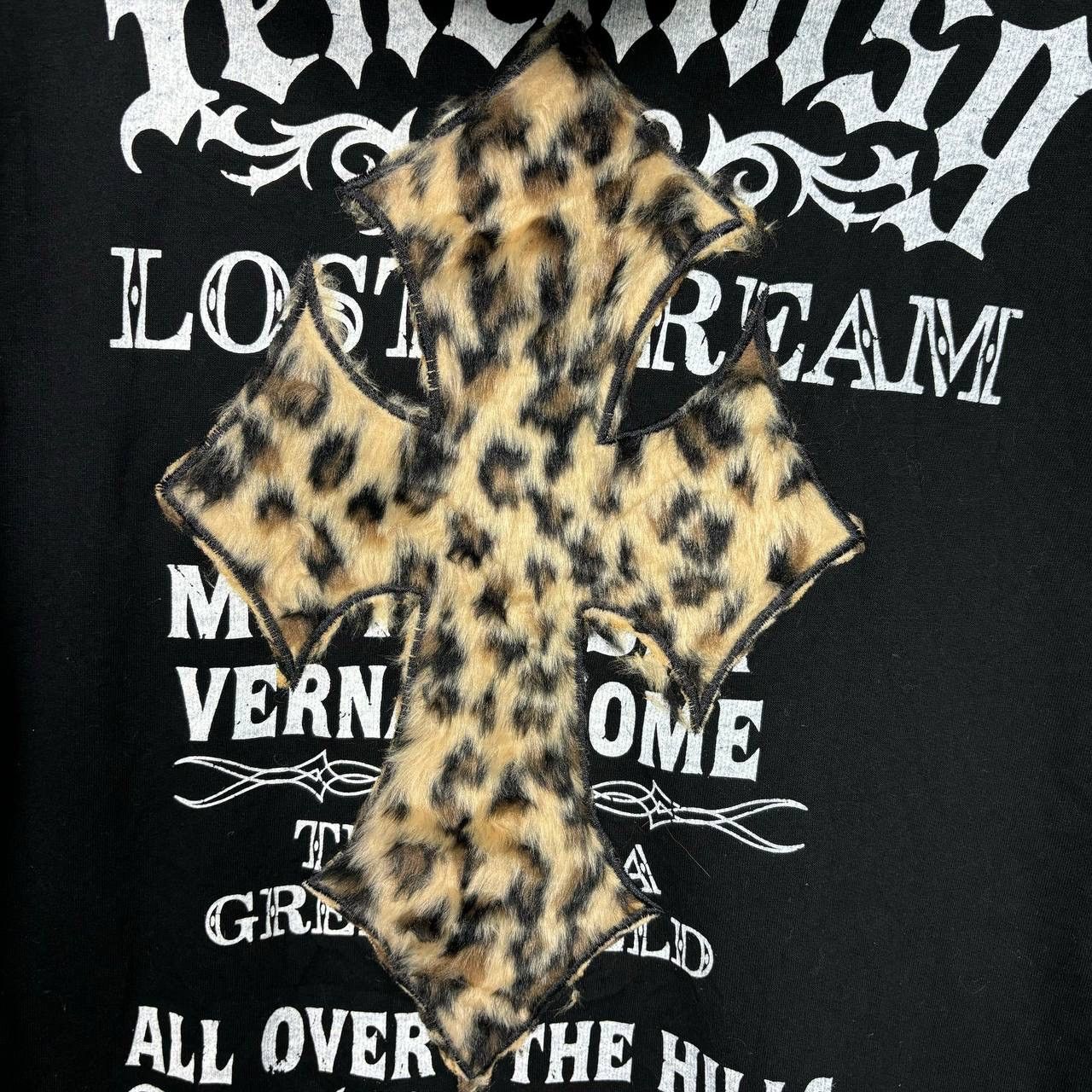 If Six Was Nine Y2K Avant Garde Faux Fur Leopard Print Cross Black Hoodie Size US M / EU 48-50 / 2 - 5 Thumbnail