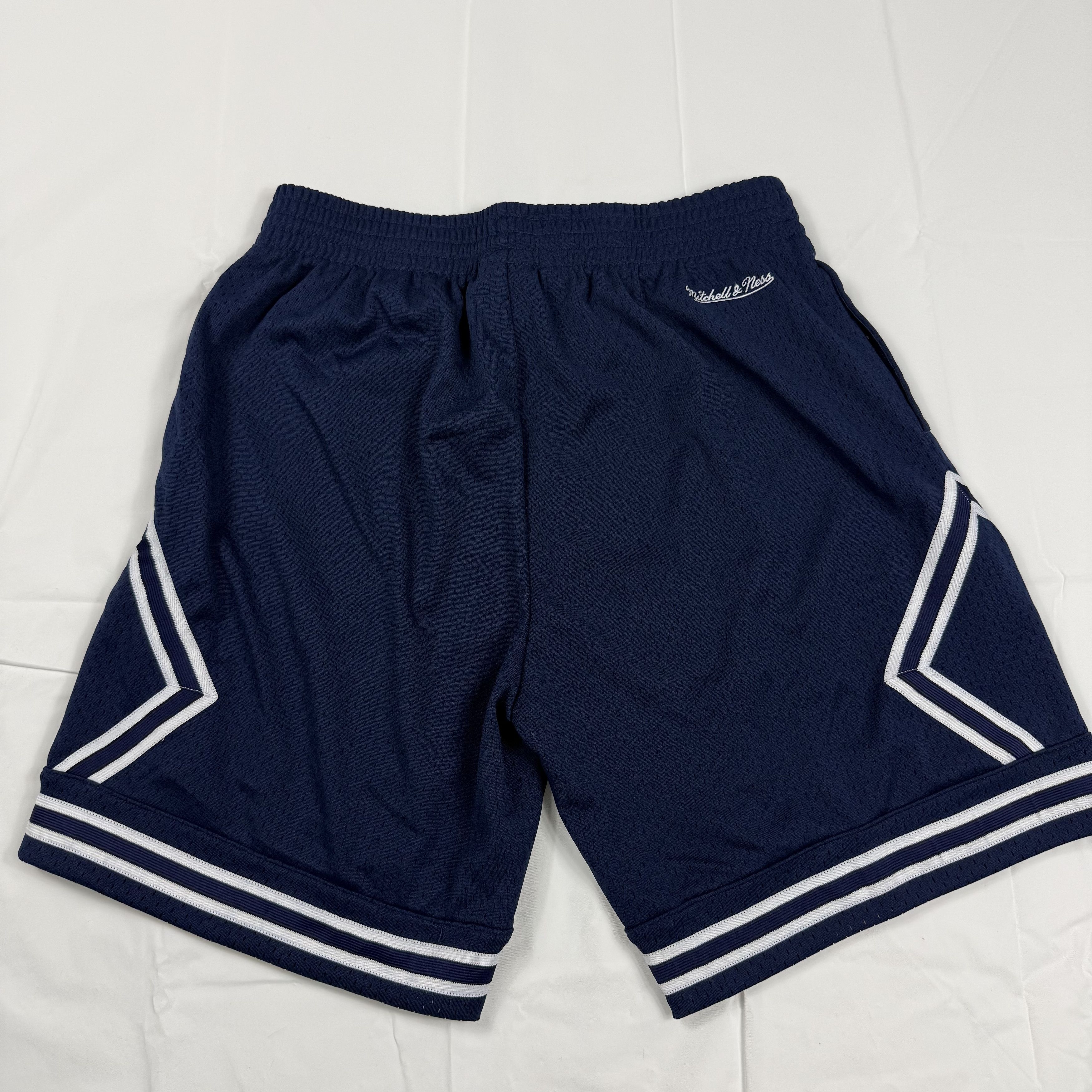 Mitchell & Ness Mitchell & Ness Mens Navy Blue Mesh Basketball Shorts Size US 36 / EU 52 - 6 Thumbnail