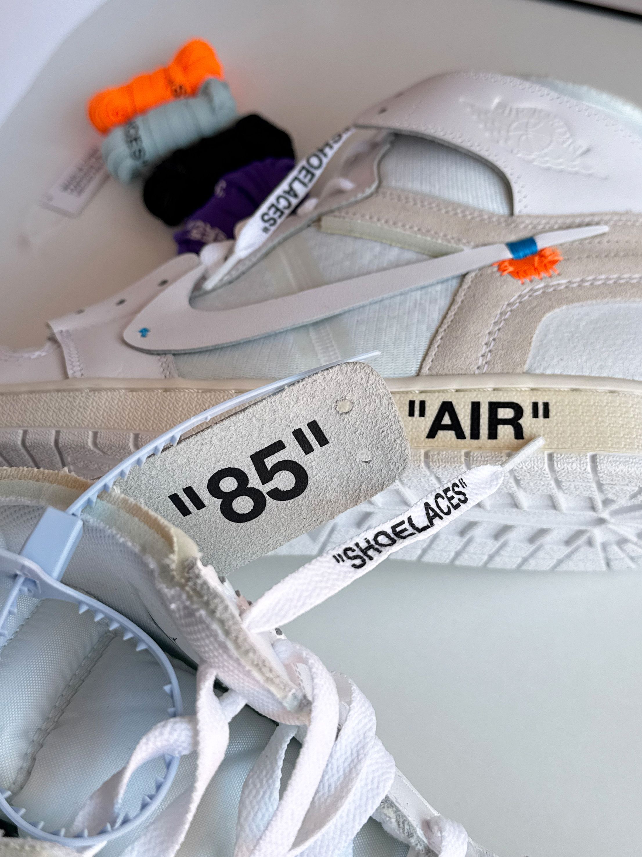 Jordan Brand × Off-White Air Jordan 1 Retro x Off-White (Virgil Abloh) Euro 17 Alaska Size US 13 / EU 46 - 10 Thumbnail